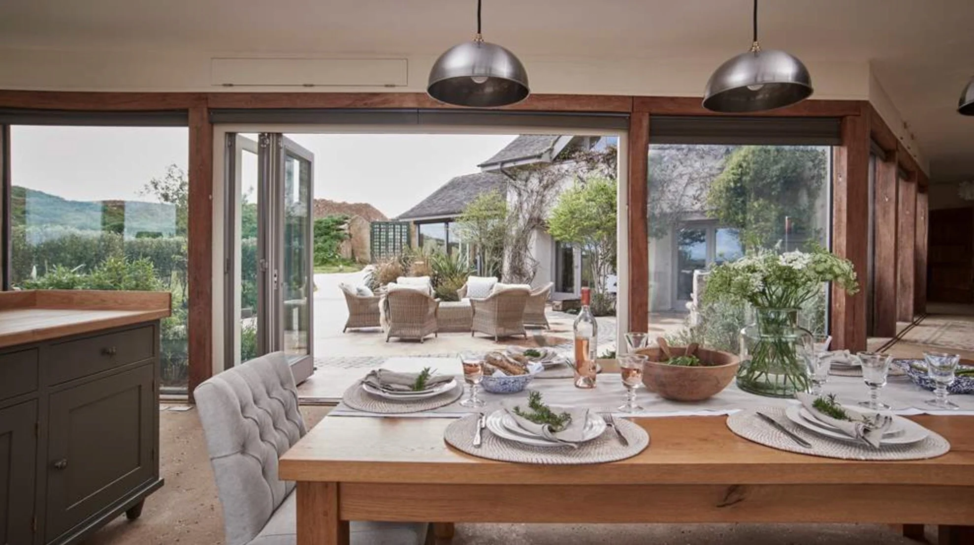 VBF14_Kitchen-Terrace.jpg