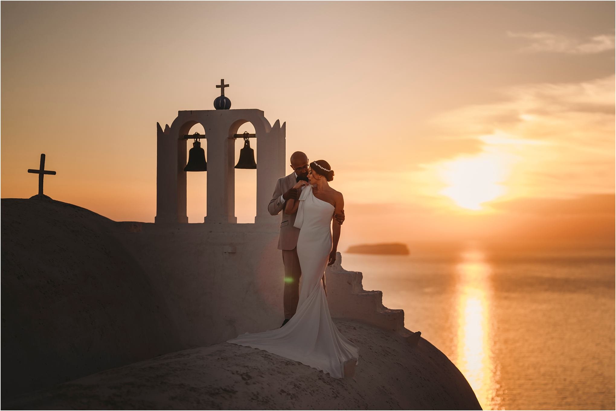 santorini-oia-wedding-photographer-cavo-ventus-luxury-villa-marc-smith-photography_0428.jpg
