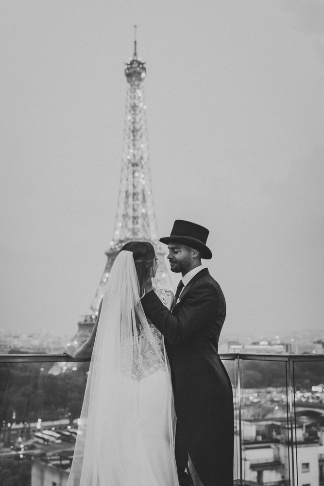 pre-wedding-photographer-paris-24.jpg