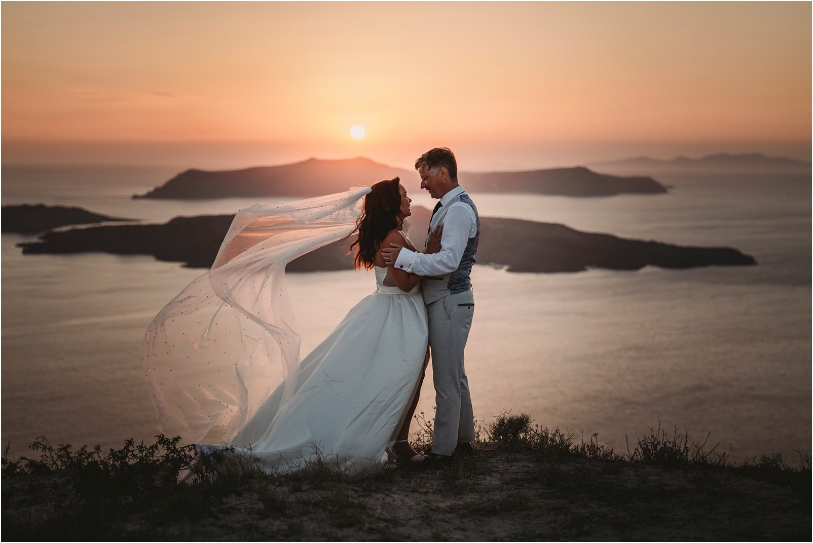 santorini-gem-wedding-photographer-marc-smith-photography_0312.jpg