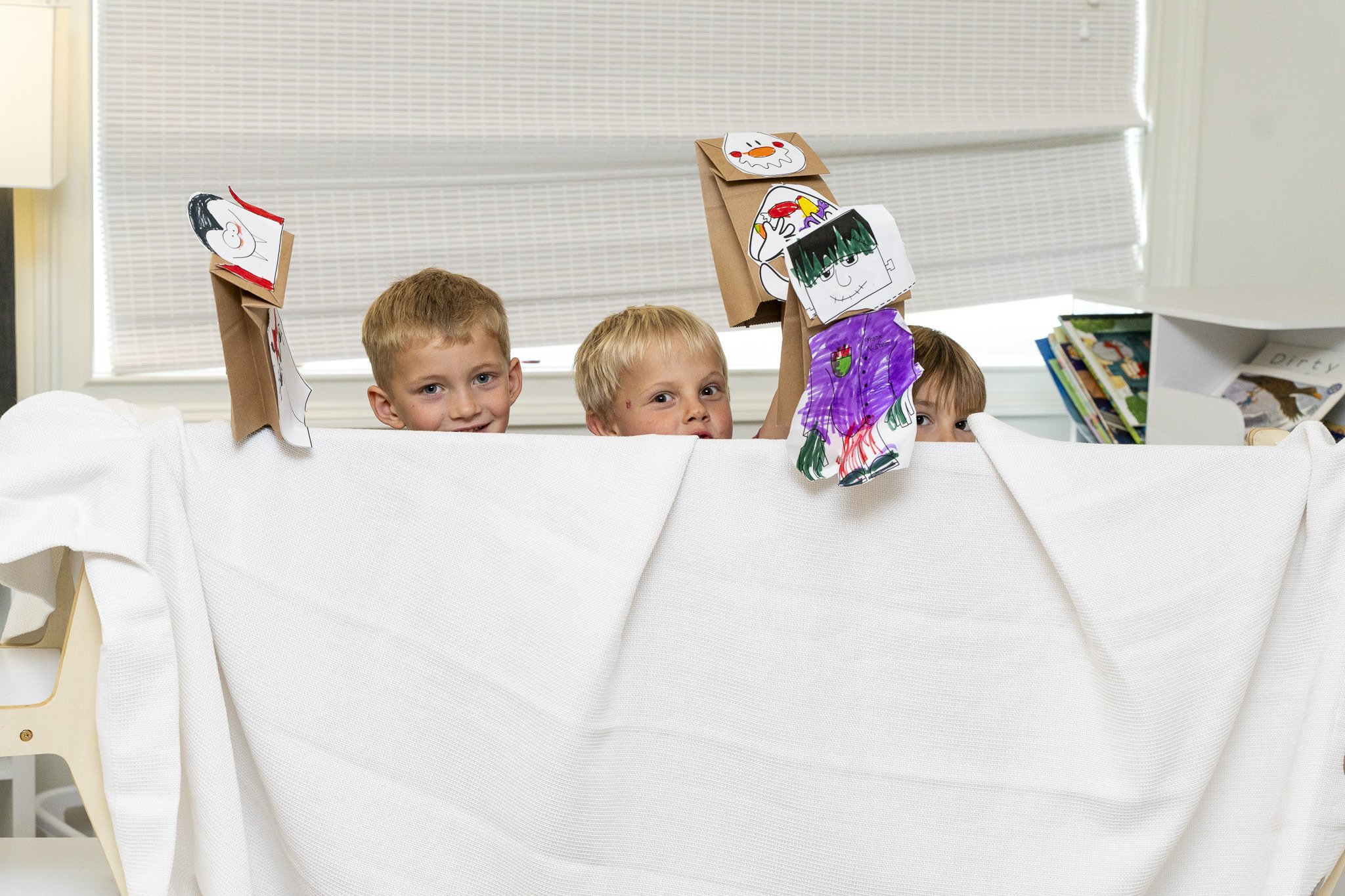 kindegarten-puppet-show.jpg