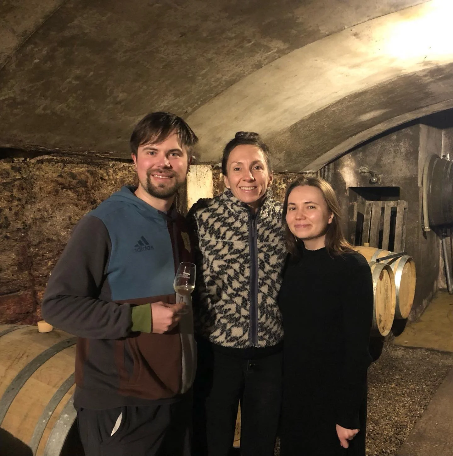 After a recent visit, we are more than ever convinced that Dmitry Khlopin of @domaine.thet is making amongst the best wines of Montlouis-sur-Loire. 

A leader of the new generation, his wines are incredibly precise, demonstrating a deep connection to