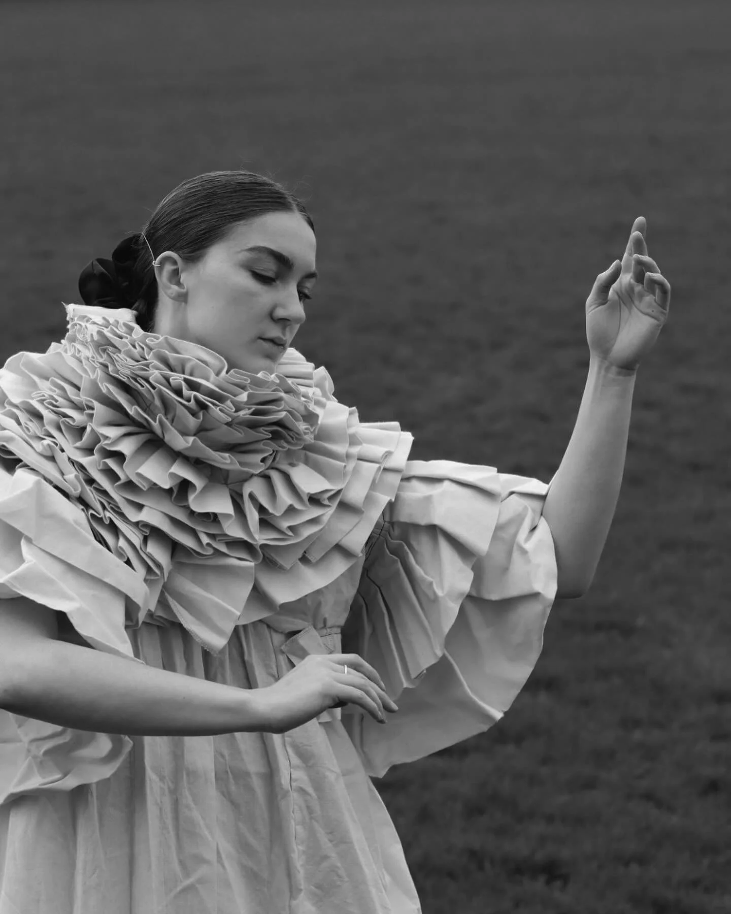 🪡 @bymatthew_howard X @sophiechinner

&ldquo;The initial name of the garment was Rosette Formations. Inspired by the Desert Rose&rdquo; - @bymatthew_howard 

☁️A pleasure to collaborate with such talent @sophiechinner x @bymatthew_howard