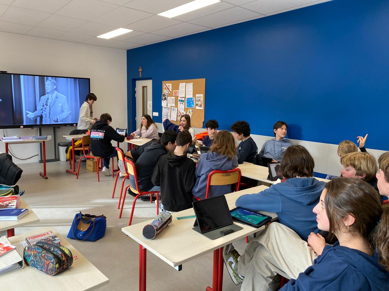 college saint gervais cours travail groupe autonomie cooperation