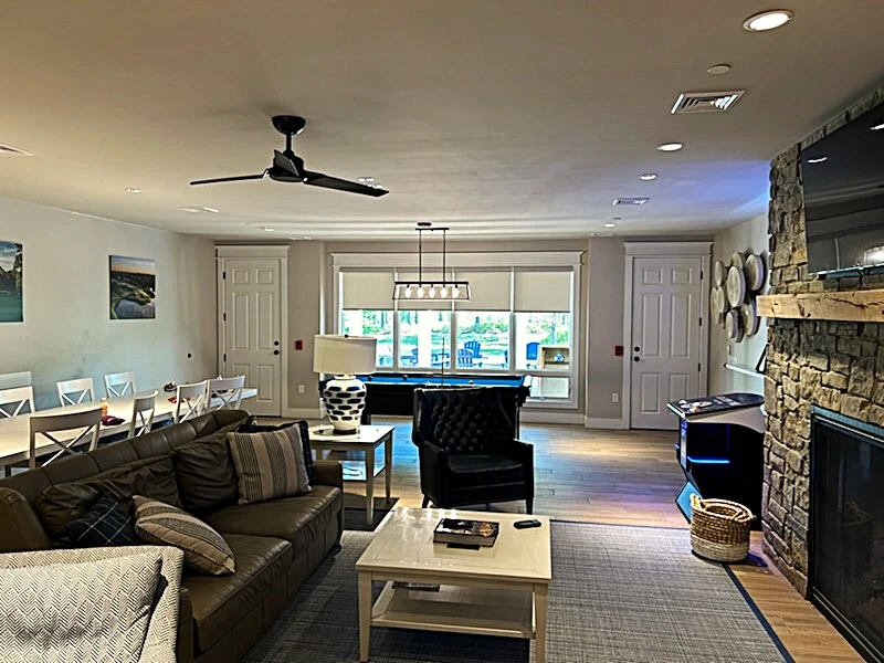 Rec Room cont..jpg