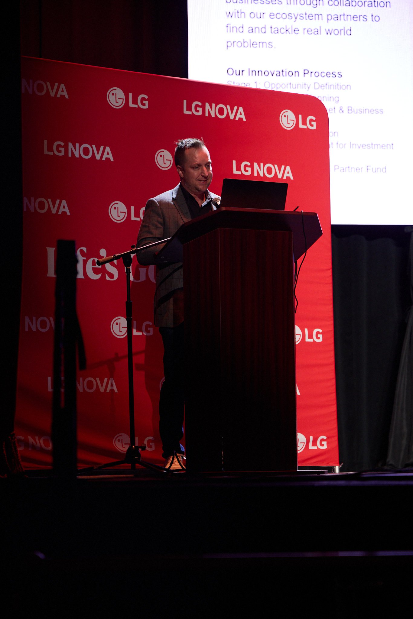 BridgingInnovation_4805.jpg