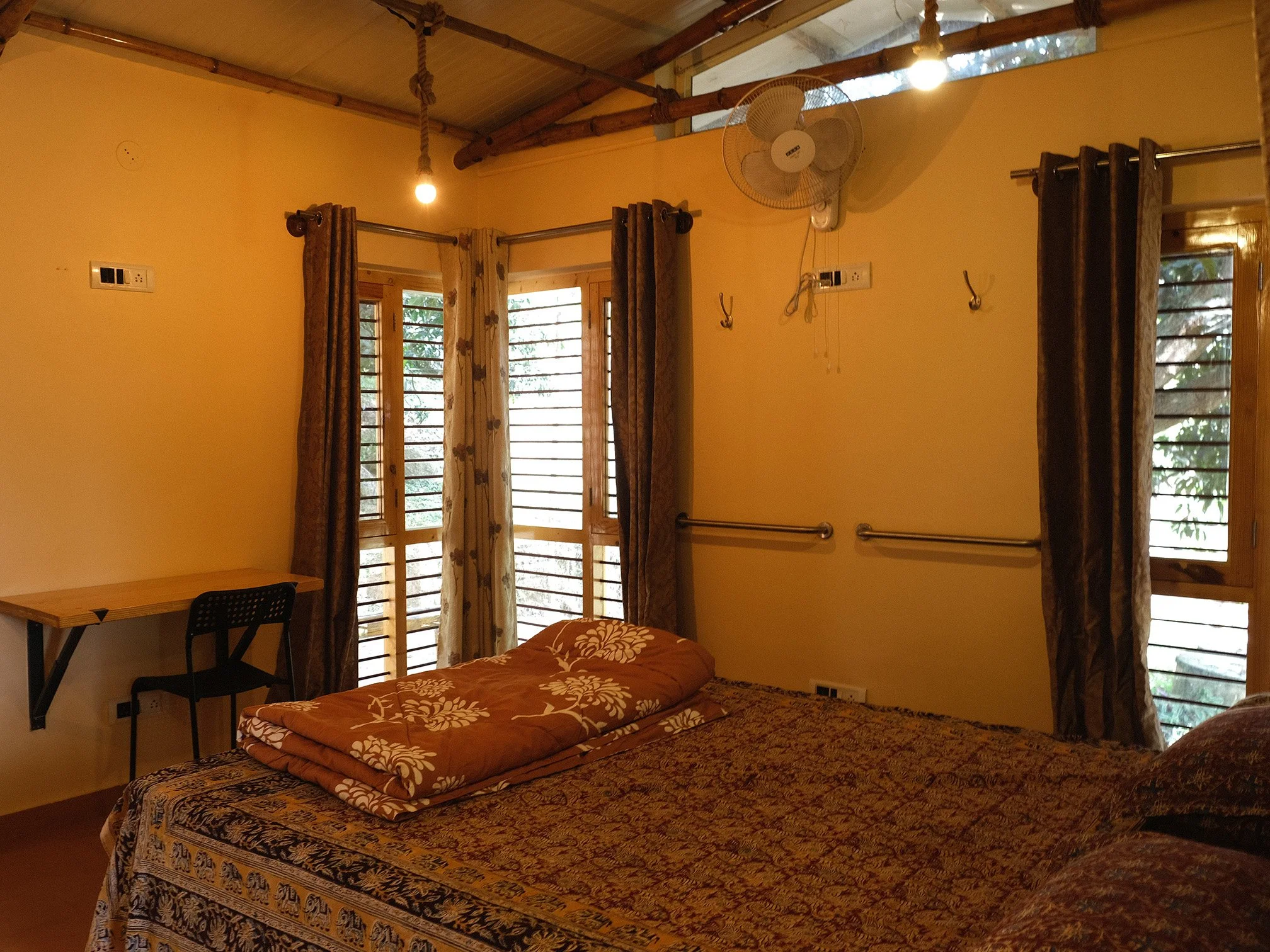 Tryst-Inside-2.jpg