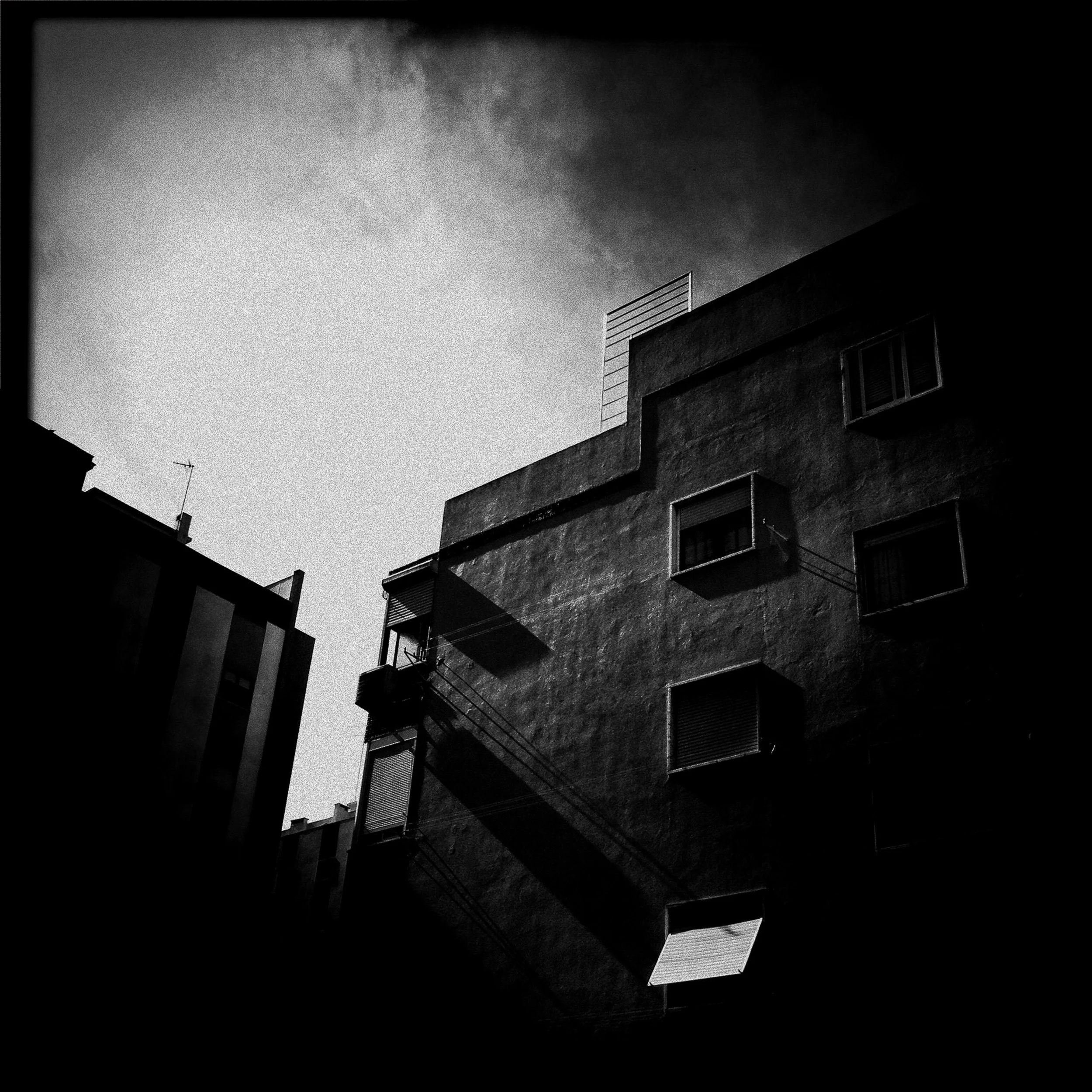 Mario-Pires_Bleak-City-8.jpg