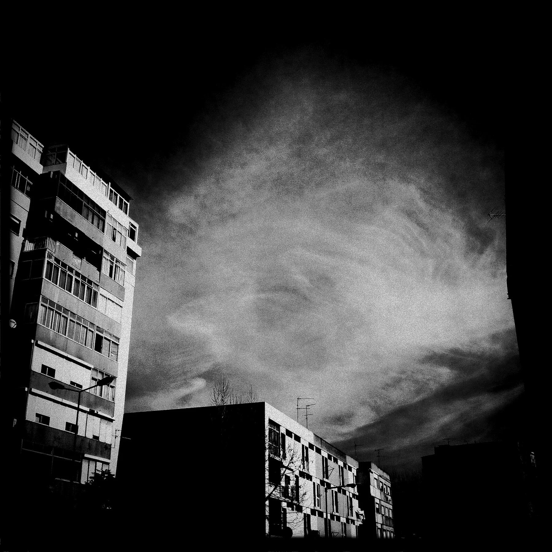 Mario-Pires-serie-Bleak-City-9-JP.jpg