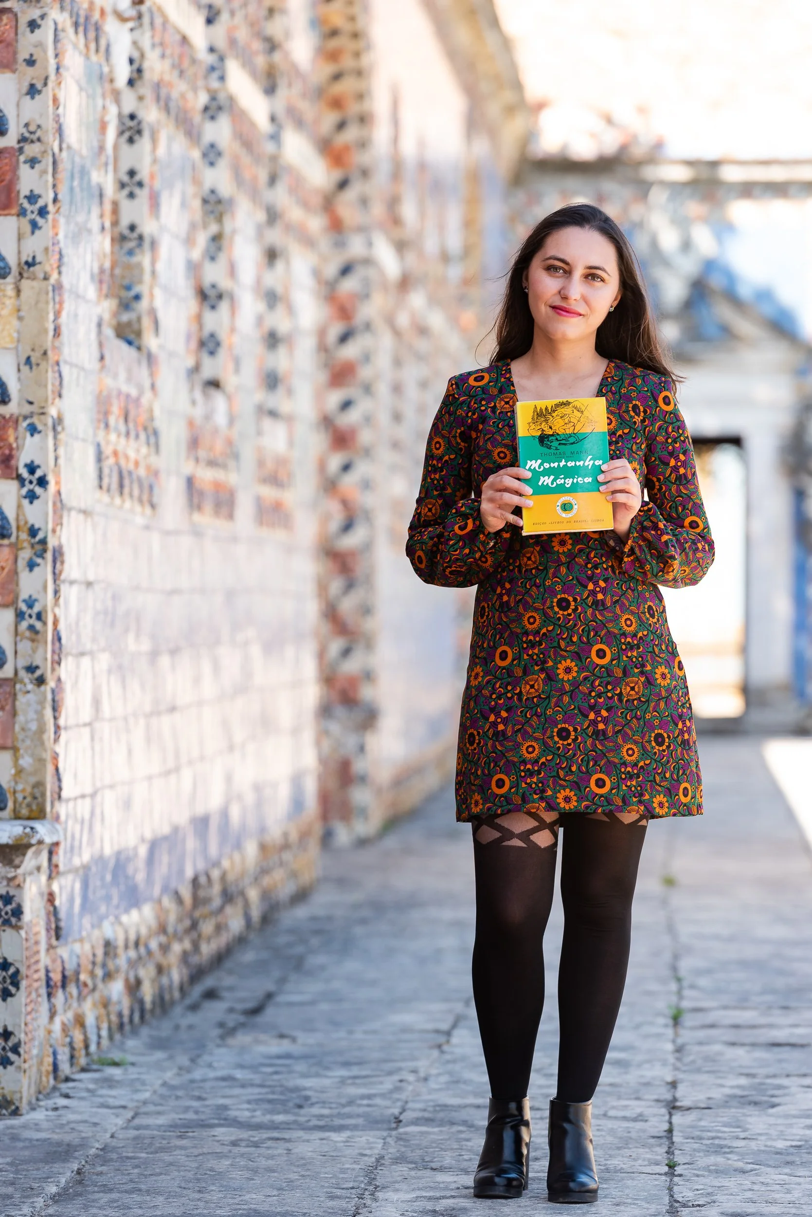 BookLovinGirl-Paula_Pascu-757204.jpg