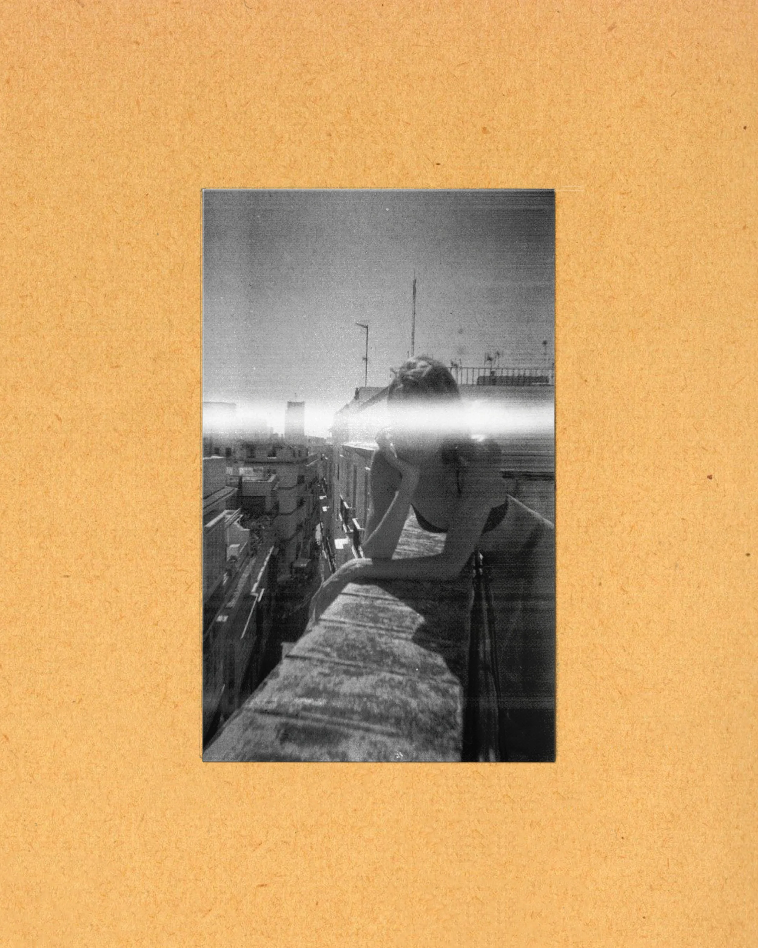 What does happiness mean? What is the emblem of ultimate freedom? Can we even describe it in words or perhaps through photography? Linda Zhengová has been transgressing geographical borders in search of happiness, yet walking the thin line between sa