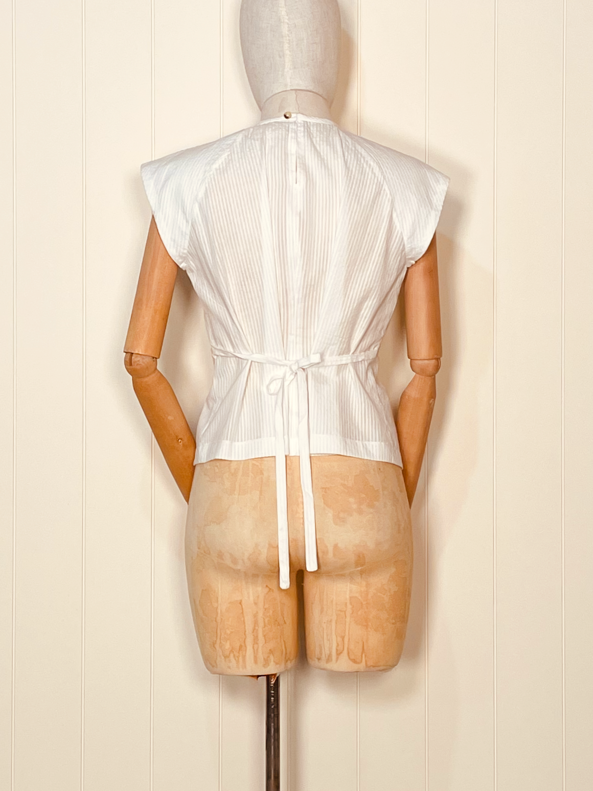 Peplum+-+white+back+80.png
