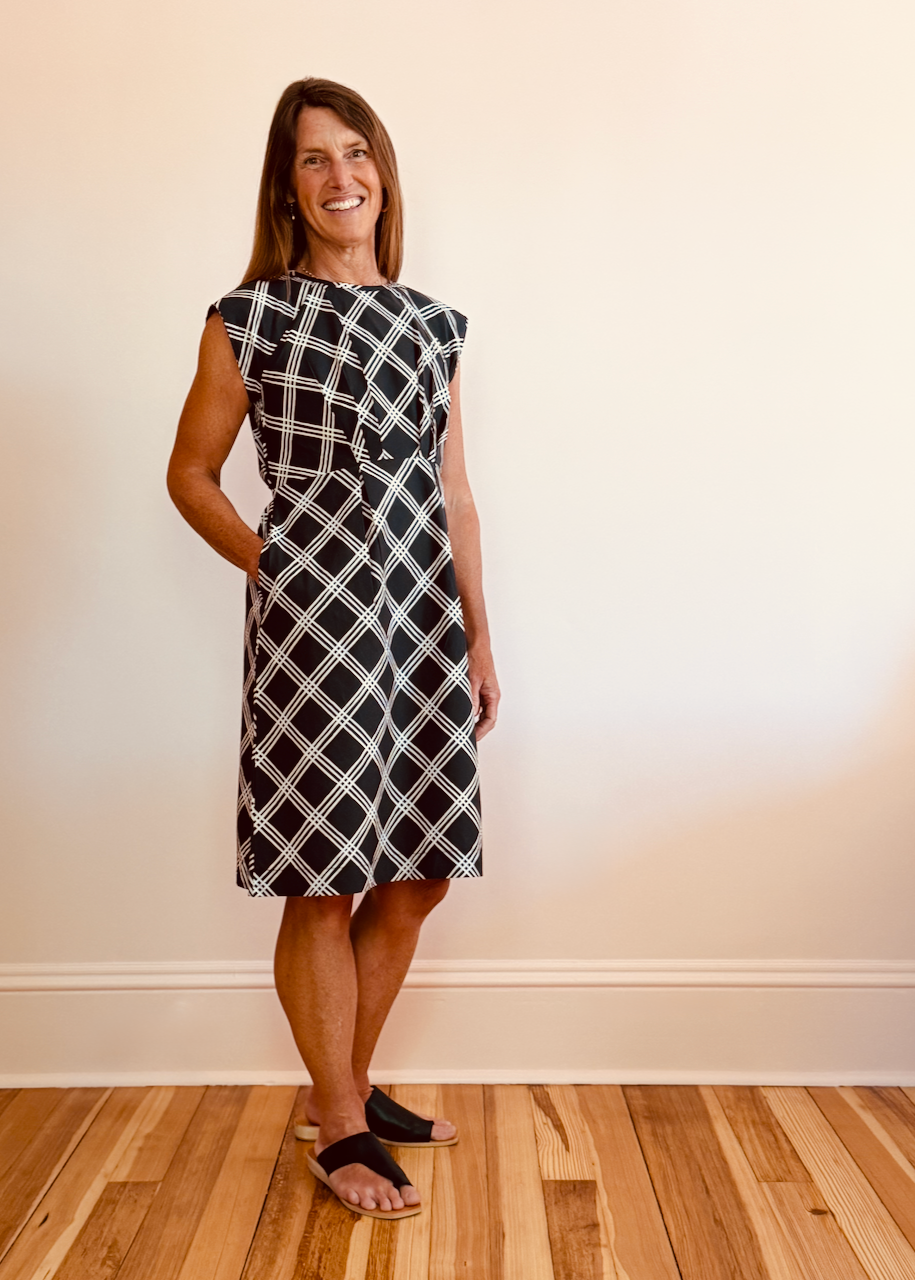 Pleat dress check Becky pocket.png