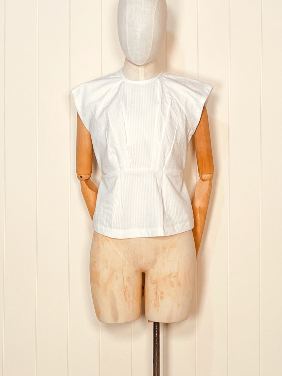 Peplum+-+white+front+80.png