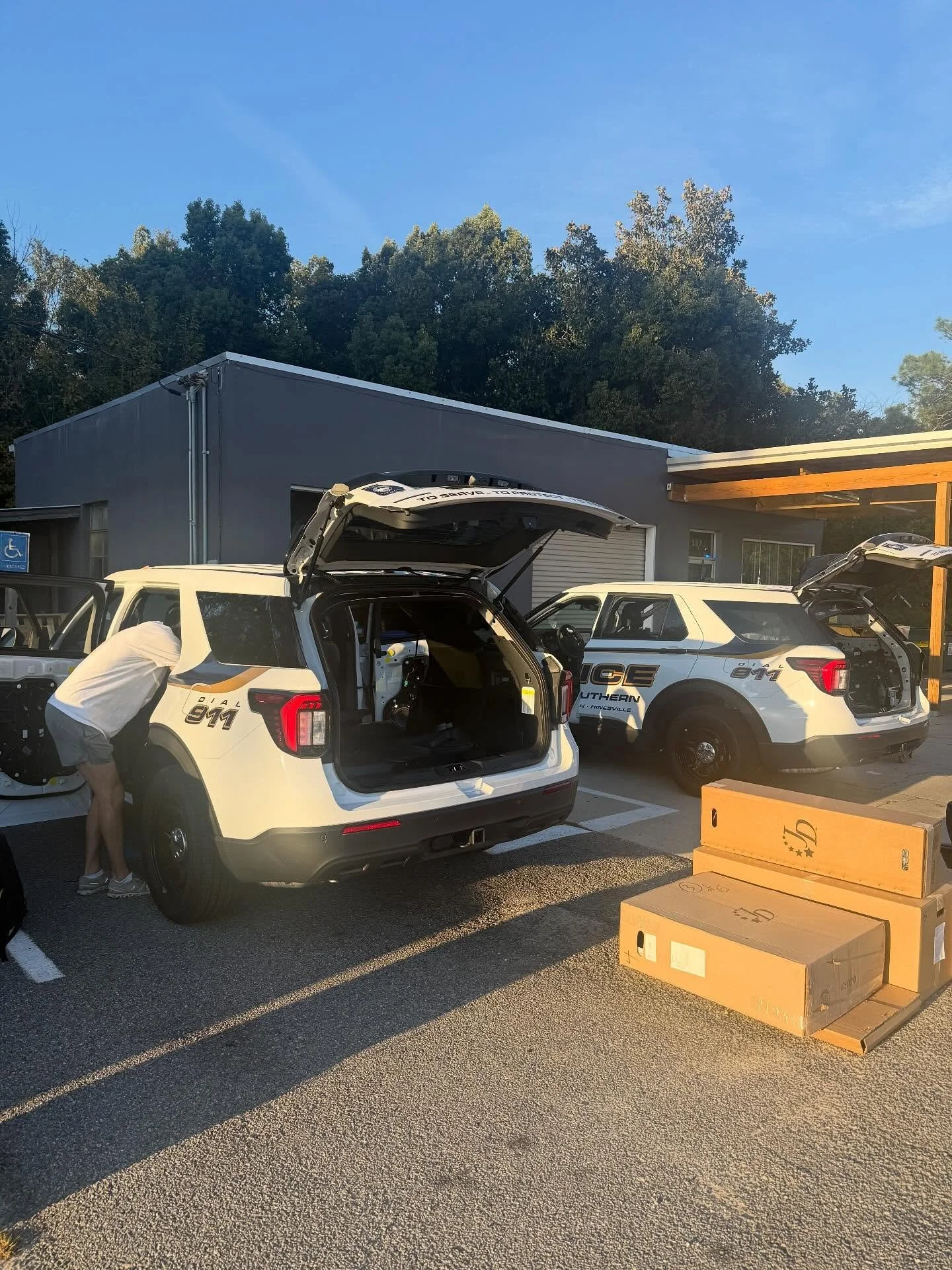 Built for the week ahead.

Design. Build. Deliver.