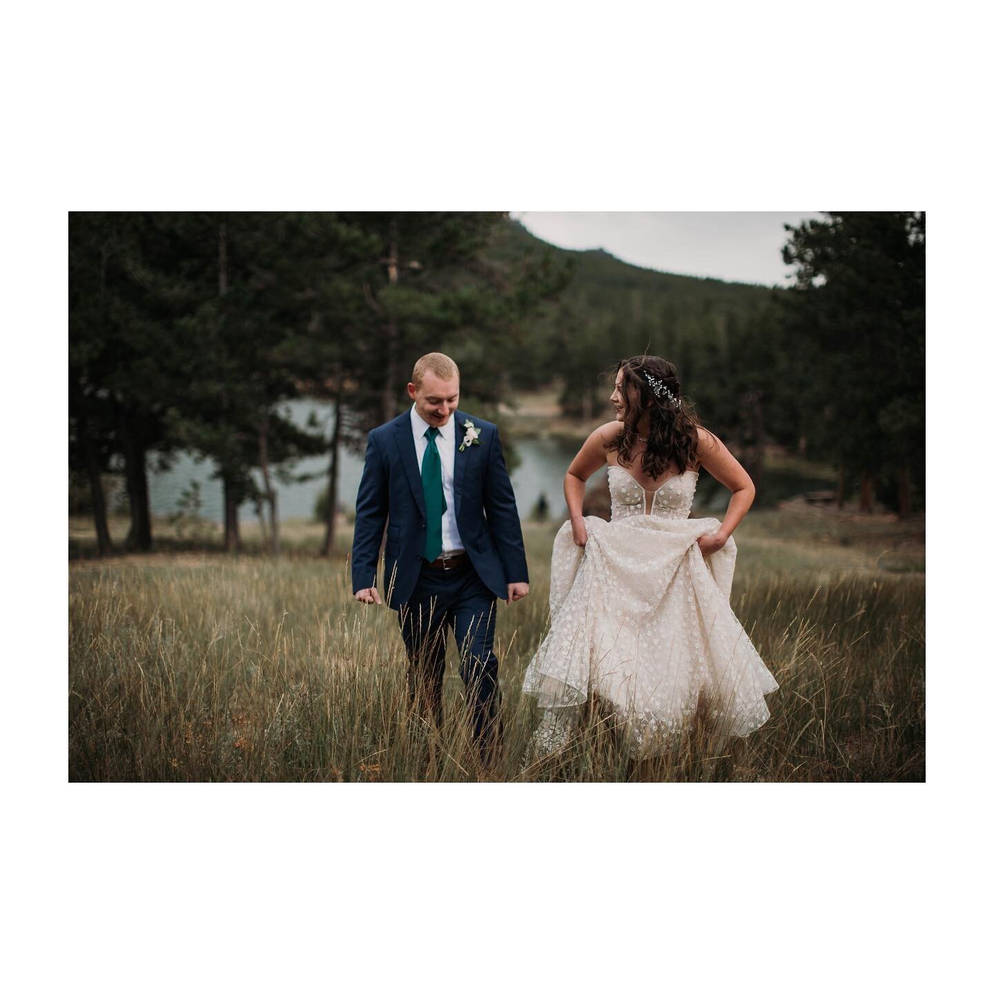 The magic that often goes unnoticed. The stolen glances, the nervous giggles, the quiet moments. These are what truly define the love story being told.
#inbetweenmoments 

.

#coloradoweddingphotographer #coloradoelopementphotographer #estesparkweddi