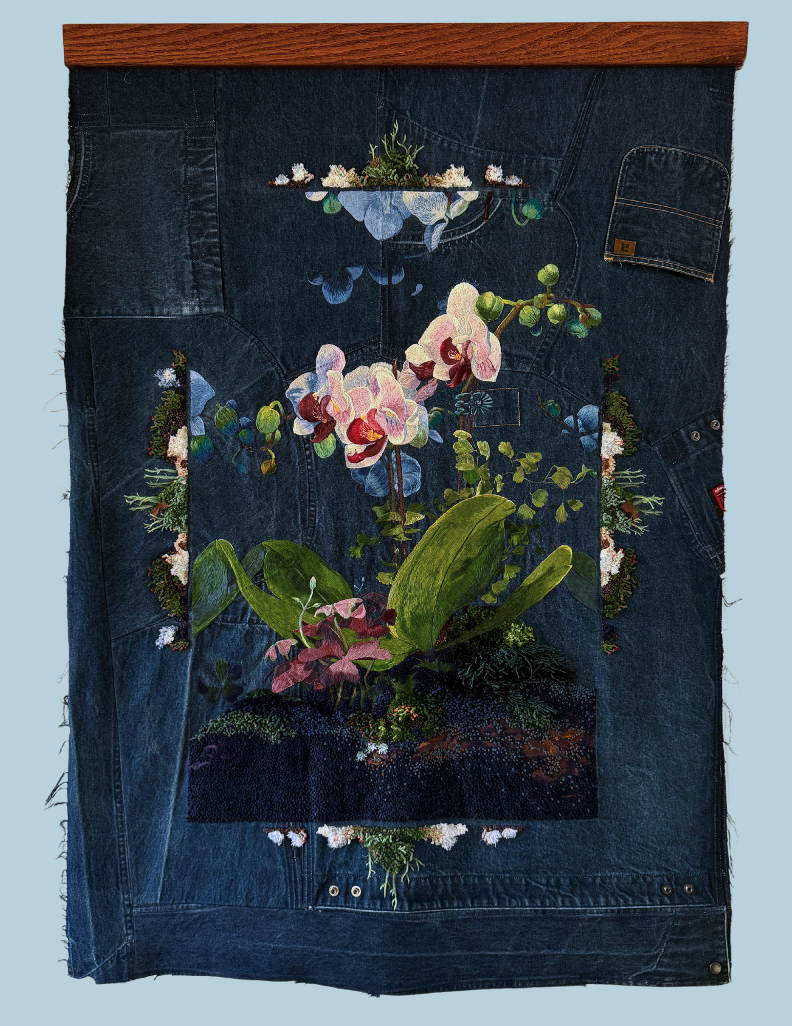 Terrarium・
2022・
35" x 48.5"・
$10,000