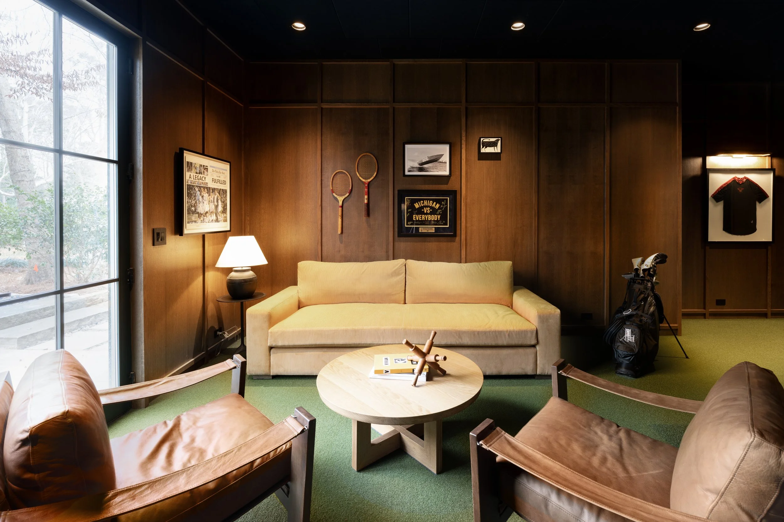 Modern Earthy Residence_08.jpg