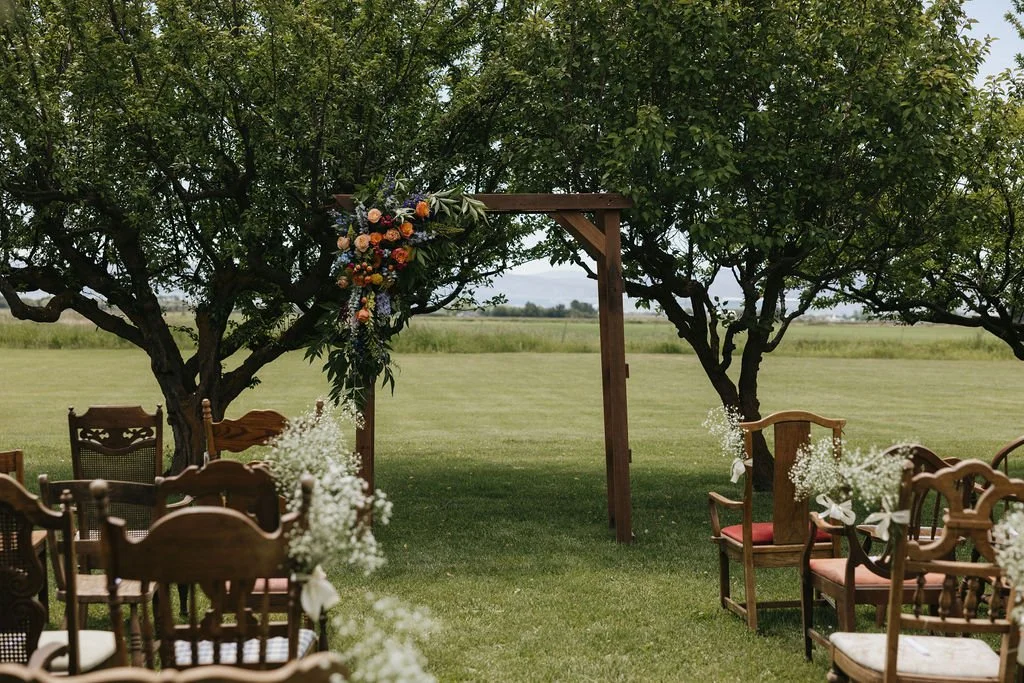 Summer garden vibes 
THE STRICKS-- JESSIE FINCH PHOTOGRAPHY
