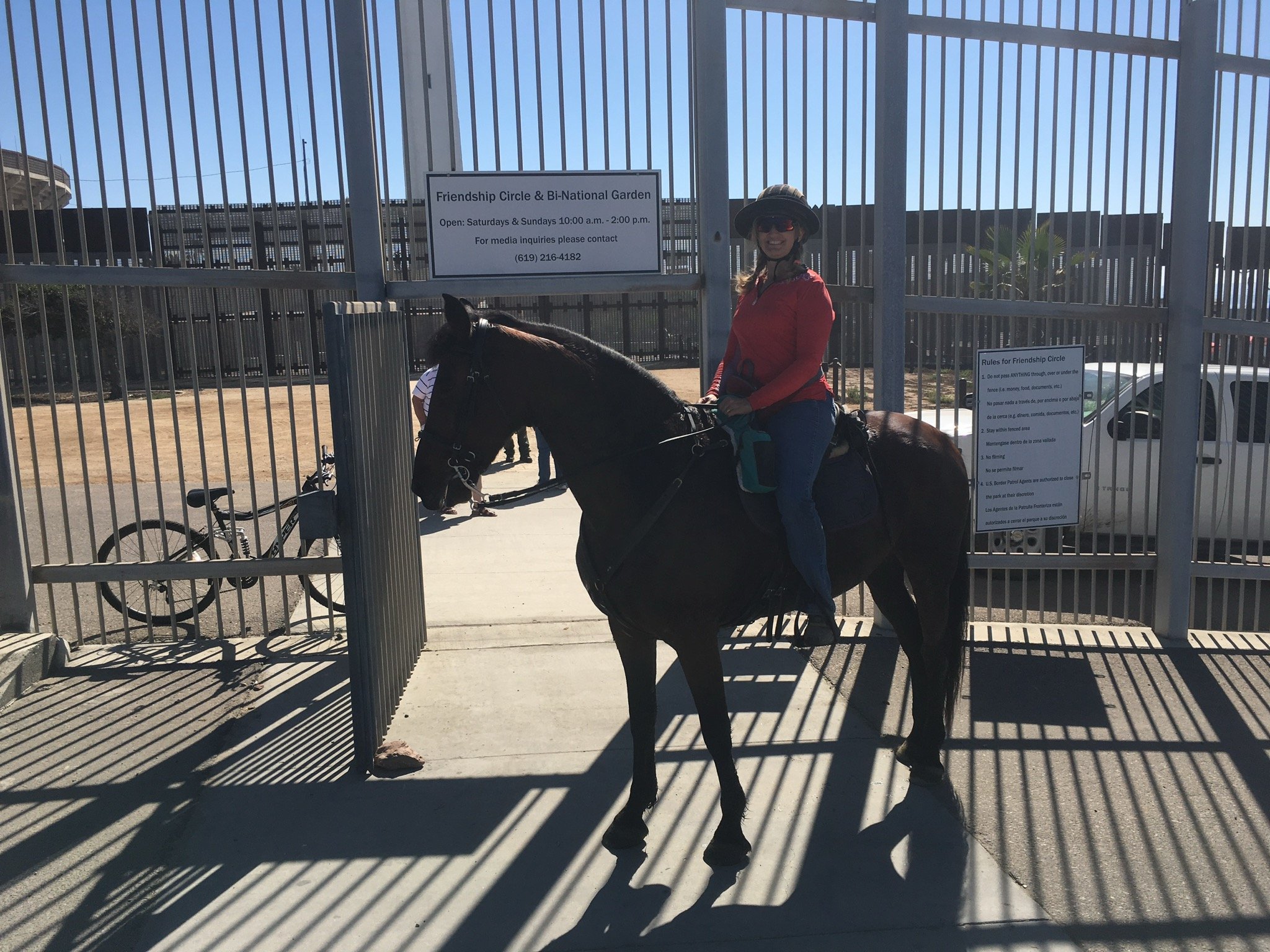 Lydia and Sophie at the US-Mexico border