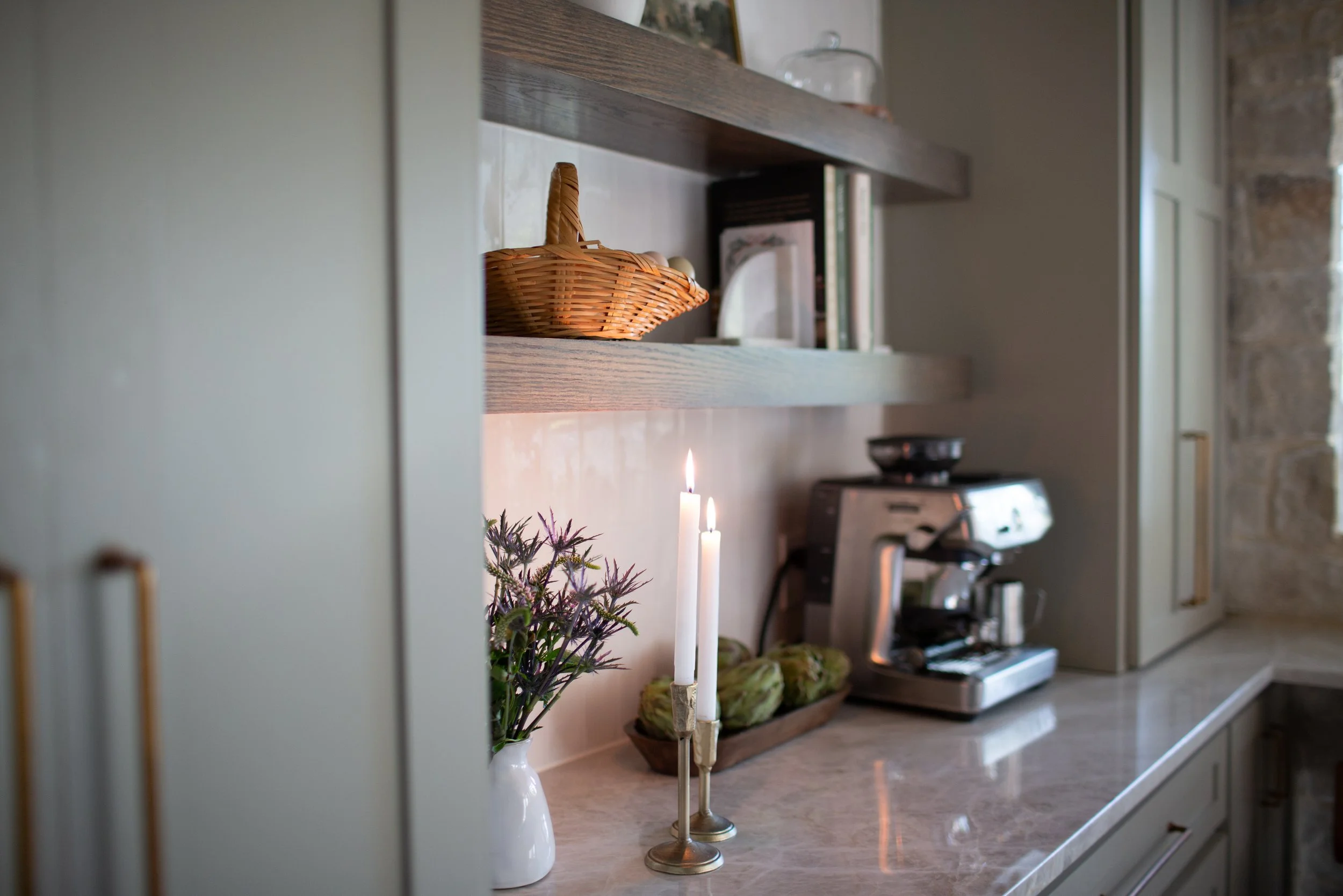 Country Cottage kitchen-08.jpg