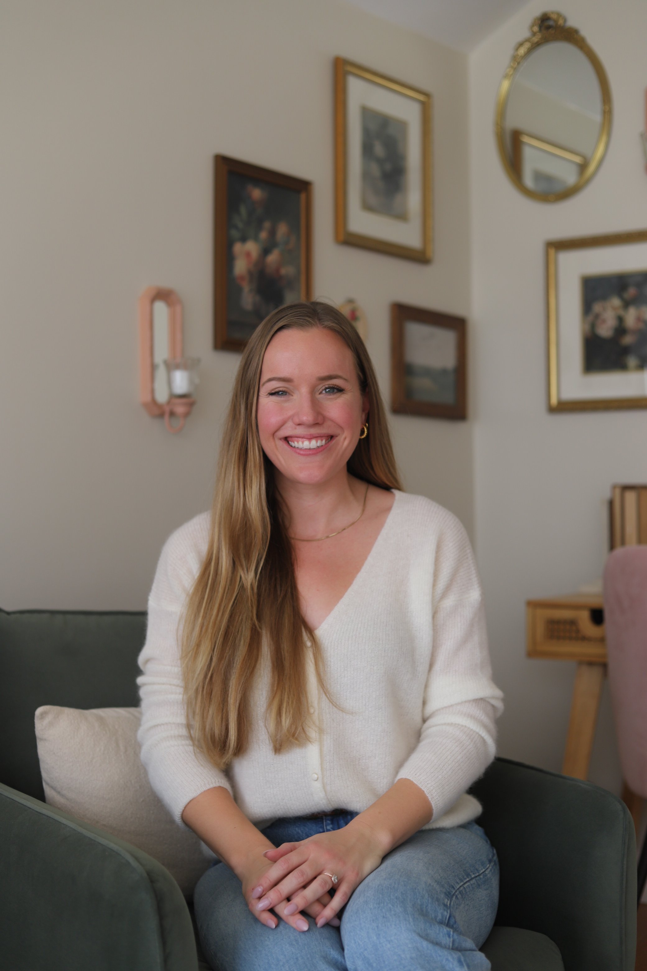 Mallory Wolfgramm, LMFT and Certified EFT therapist, in her Hopkins, MN therapy office