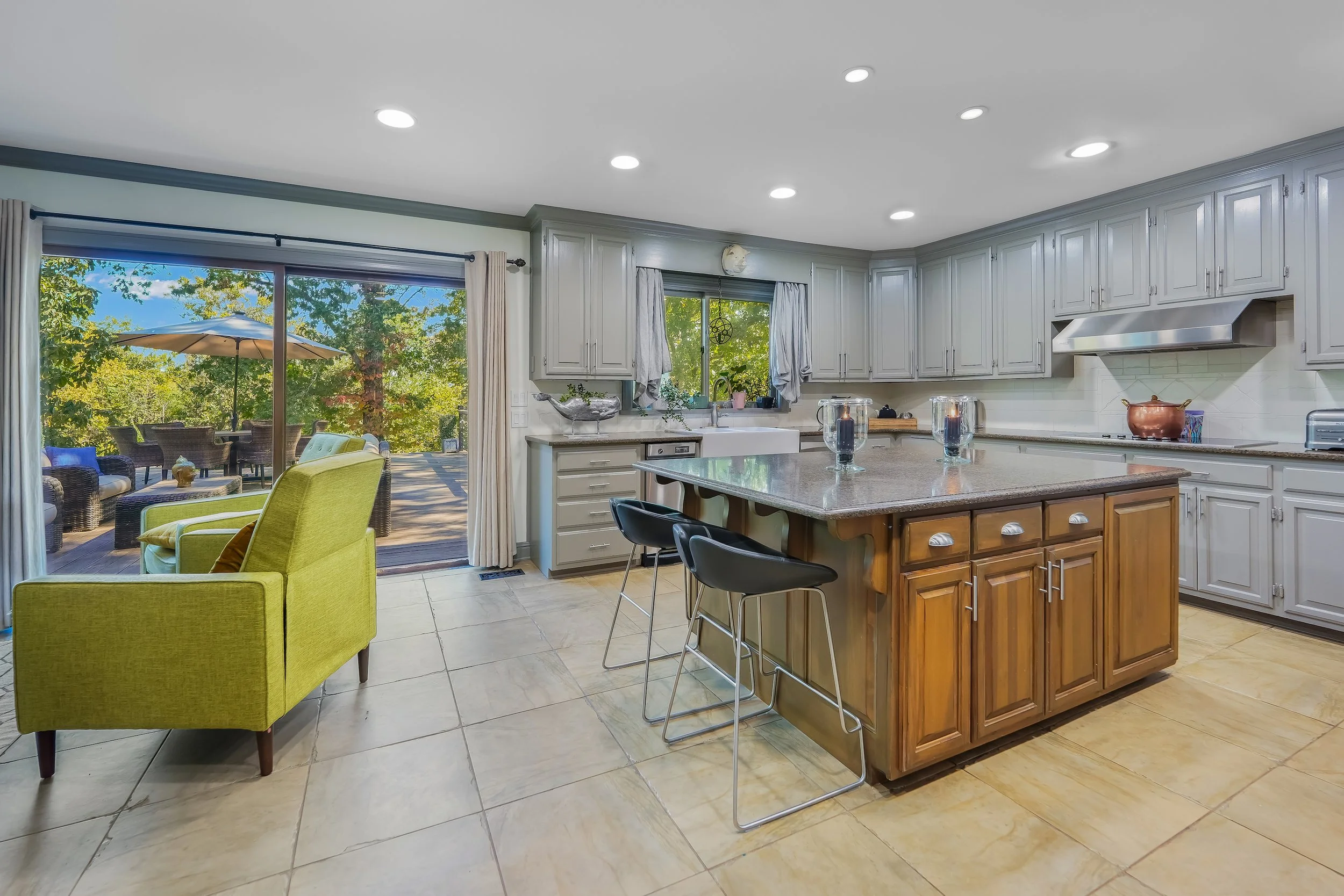 2536 Old Natchez Trace New Interior Edits30.jpg