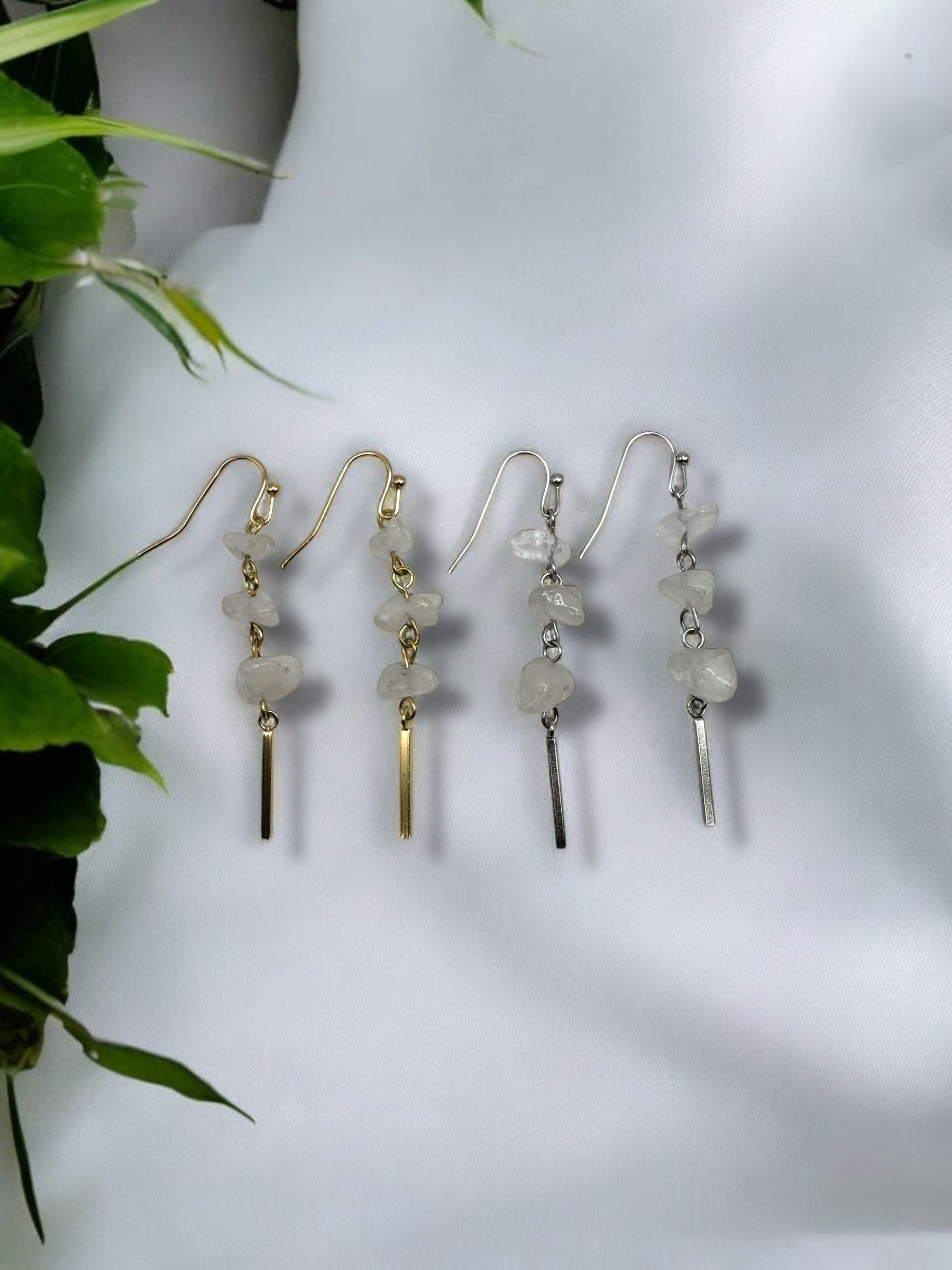 Quartz gem earrings