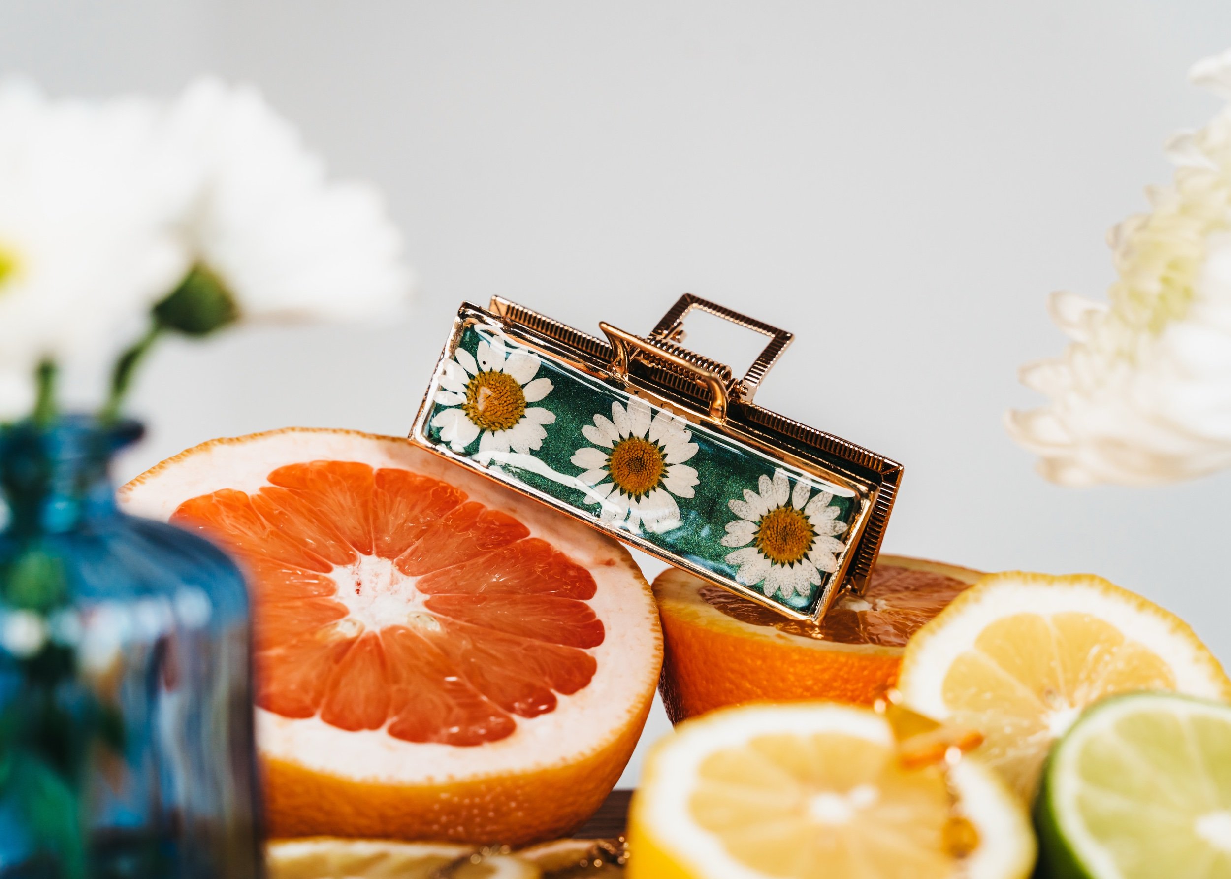 Three daisy hair clip