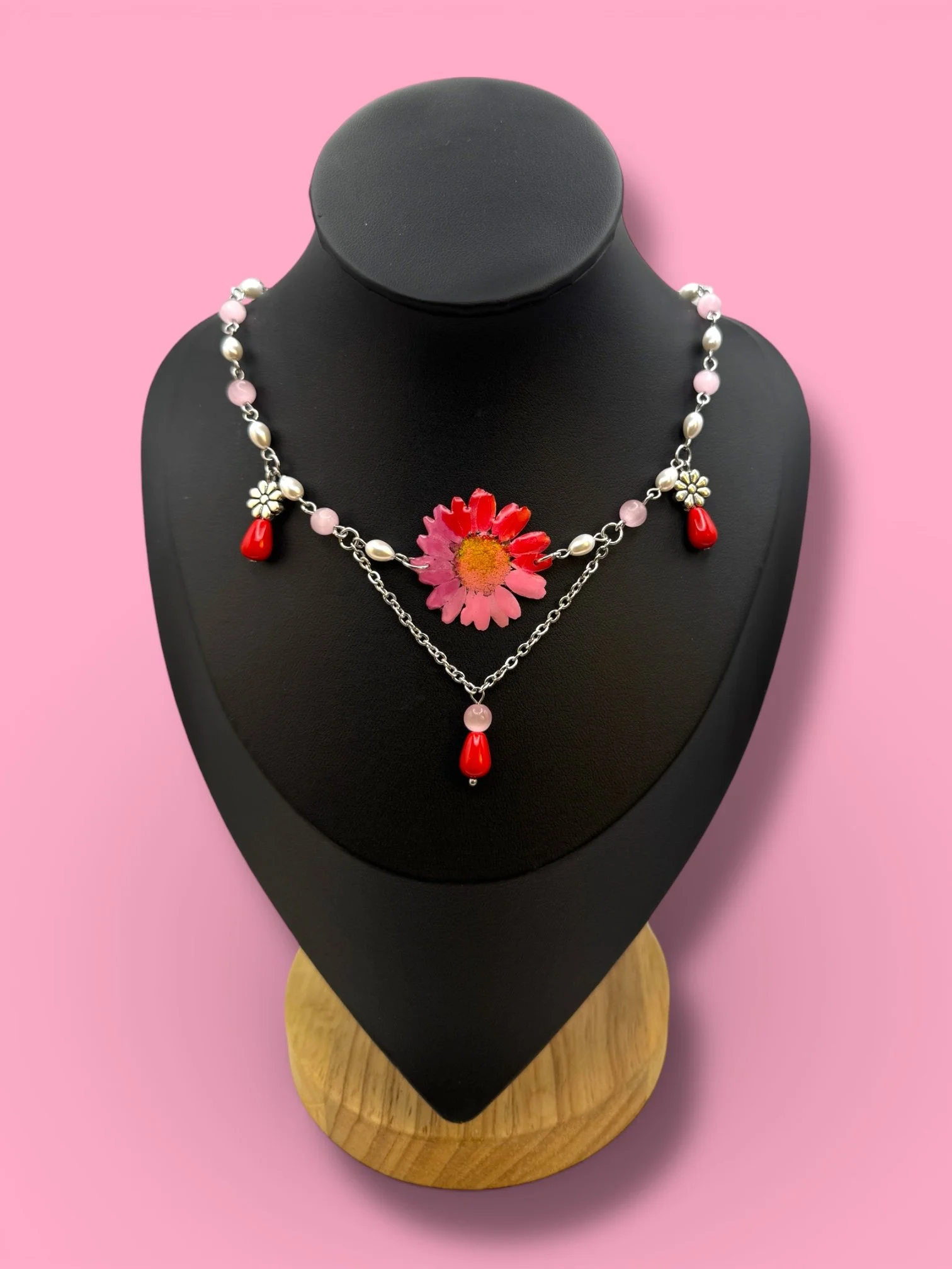 Silver Tri-Daisy Necklace