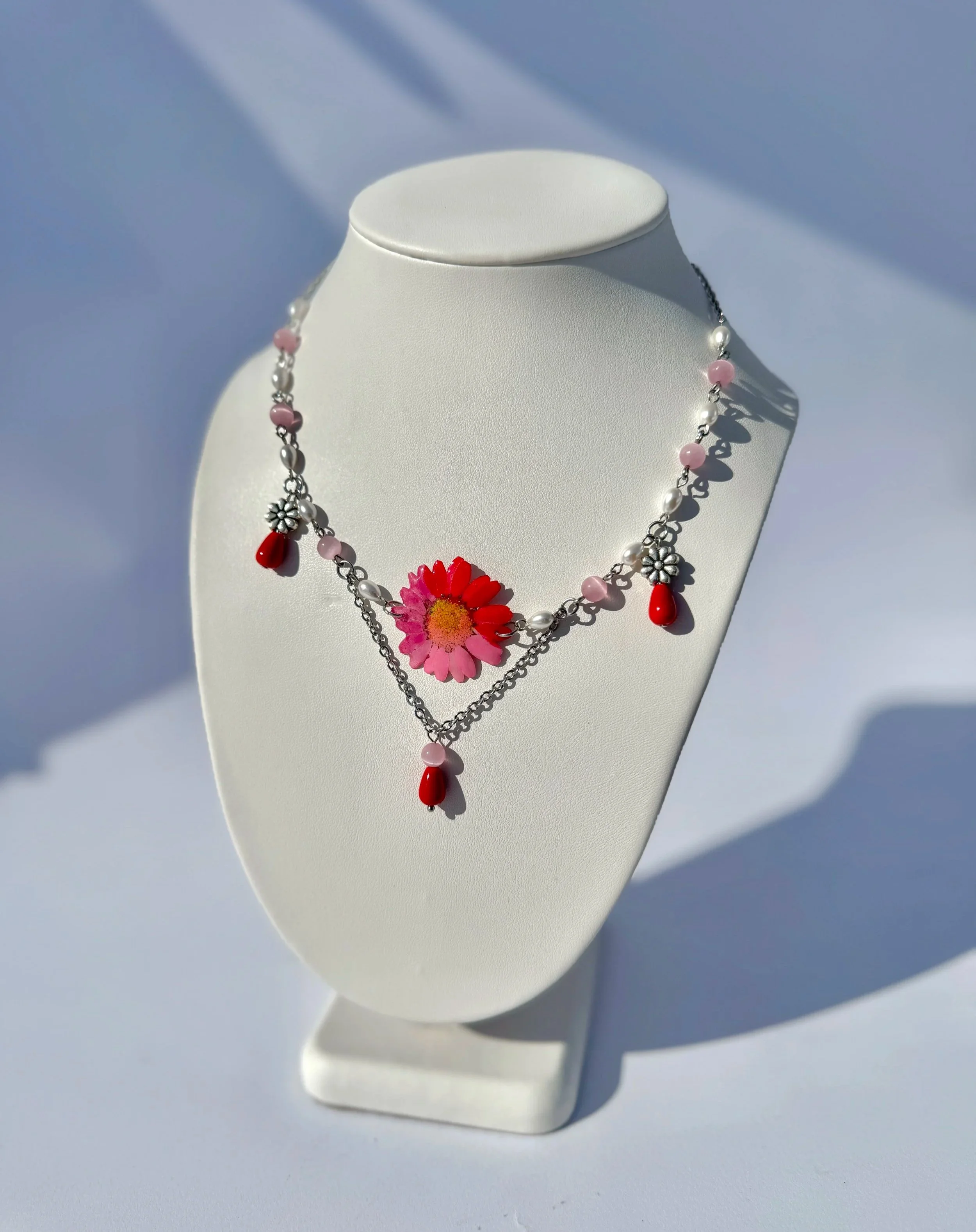 Tri-Daisy Necklace