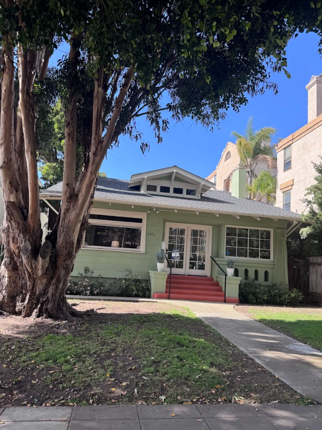 Hillcrest Office - View of front door from 3rd Ave