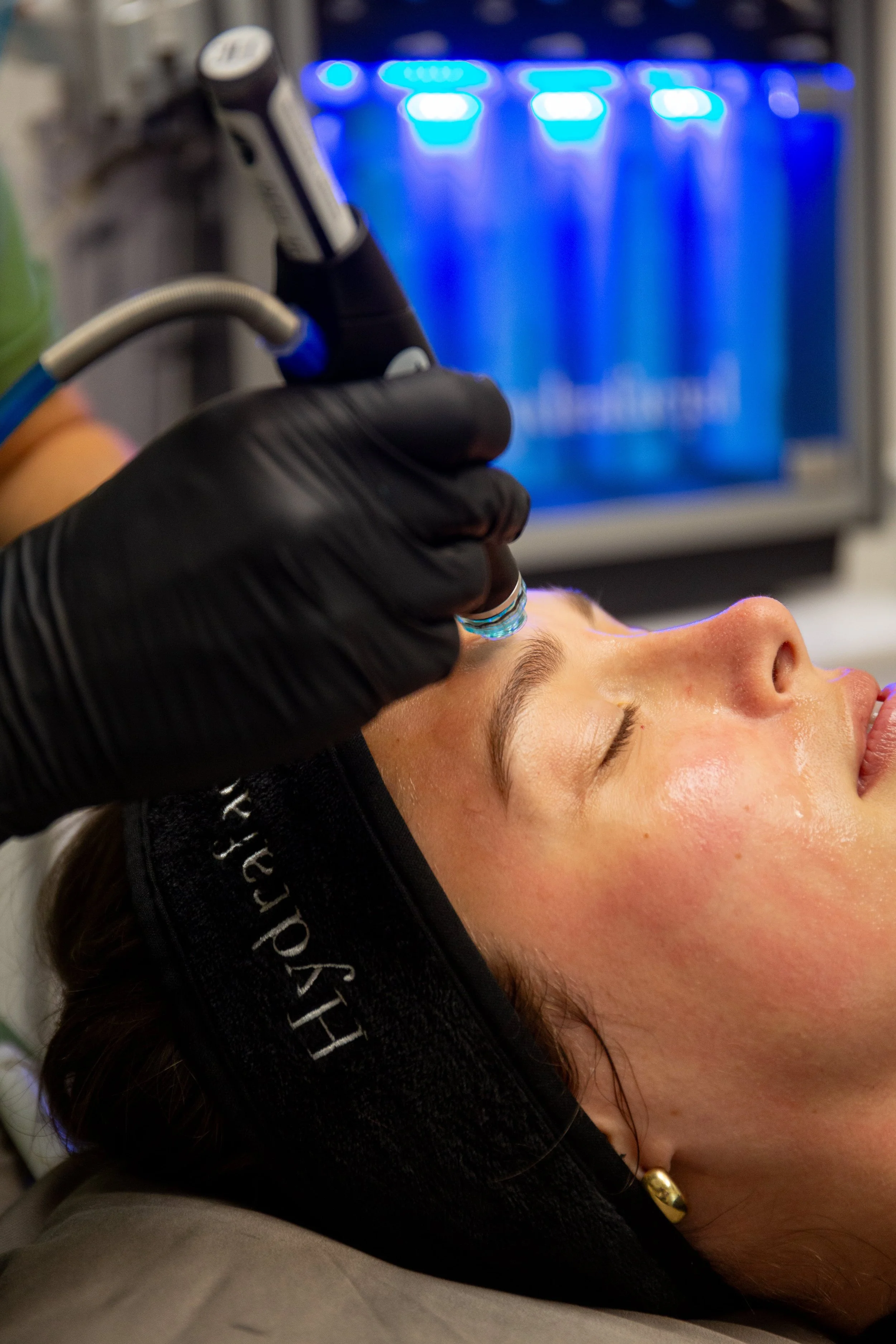 CUTIS-1023-min.jpg