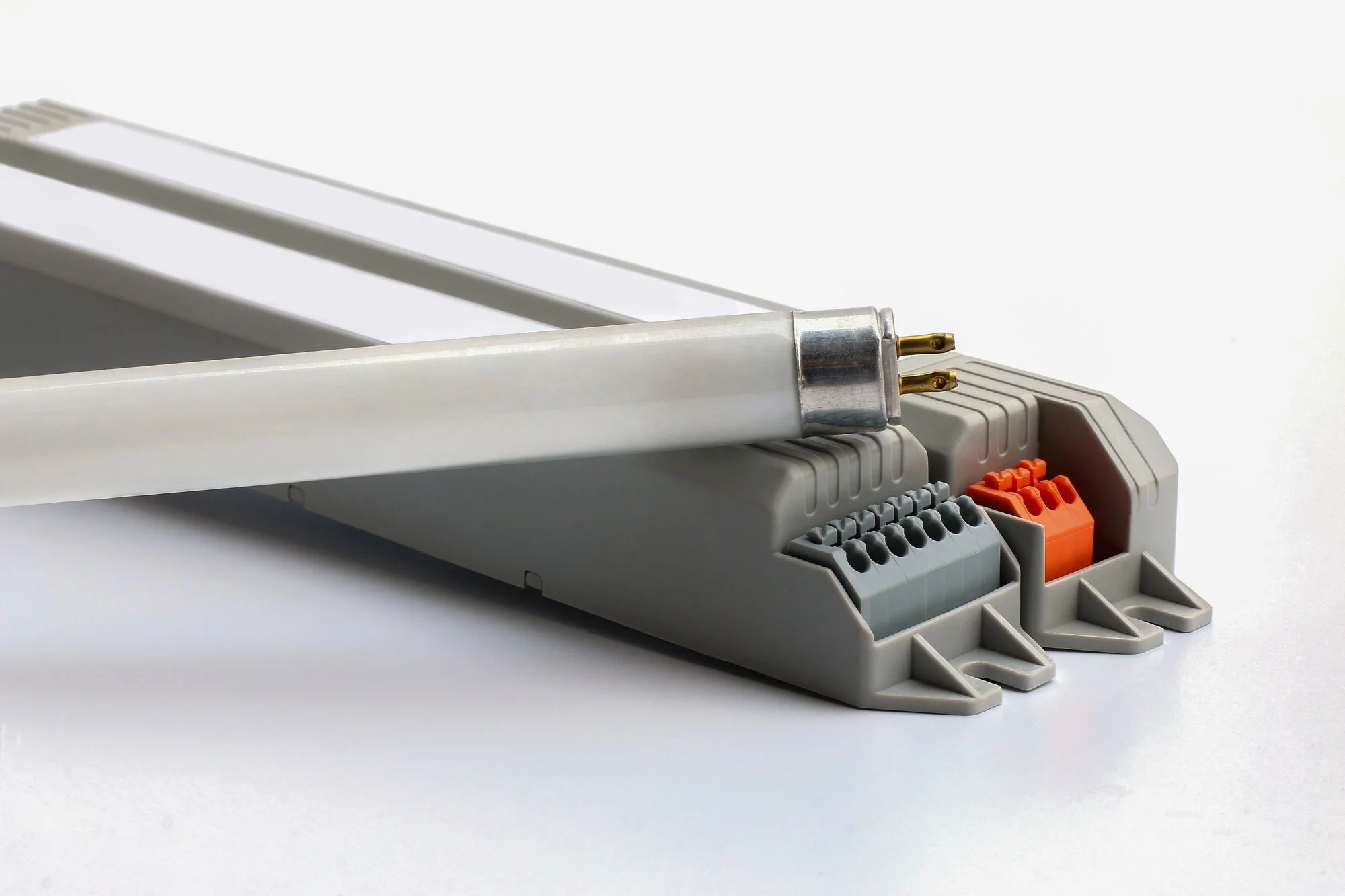 Understanding the Purpose of Ballast Lights: An Explanation