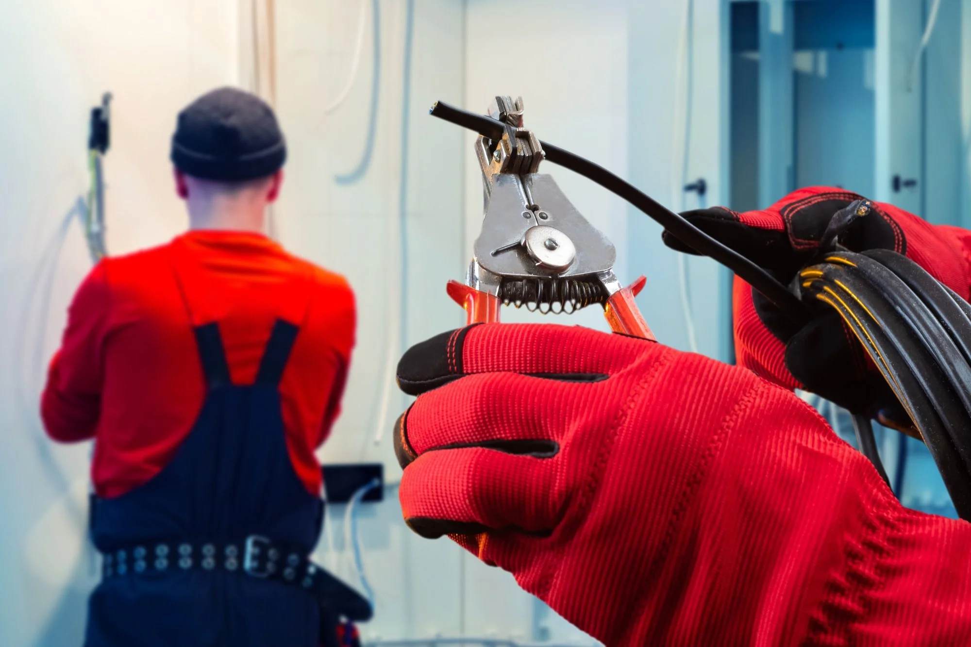 Is Black or White Wire Hot? Understanding the Basics