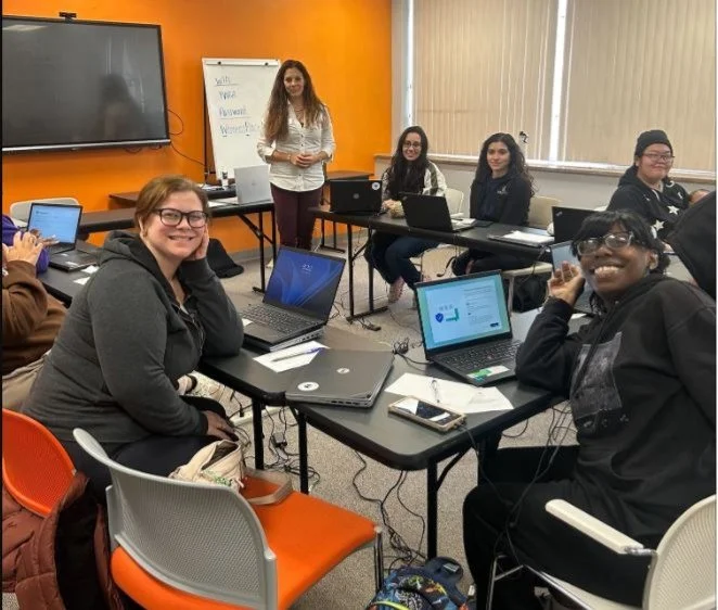 💻 Bridging the Digital Divide!
As part of YWCA Greater Green Bay’s Week Without Violence, we partnered with Wisconsin Literacy  through a grant from the Public Service Commission of Wisconsin  to host a Laptop Distribution Event.
A total of