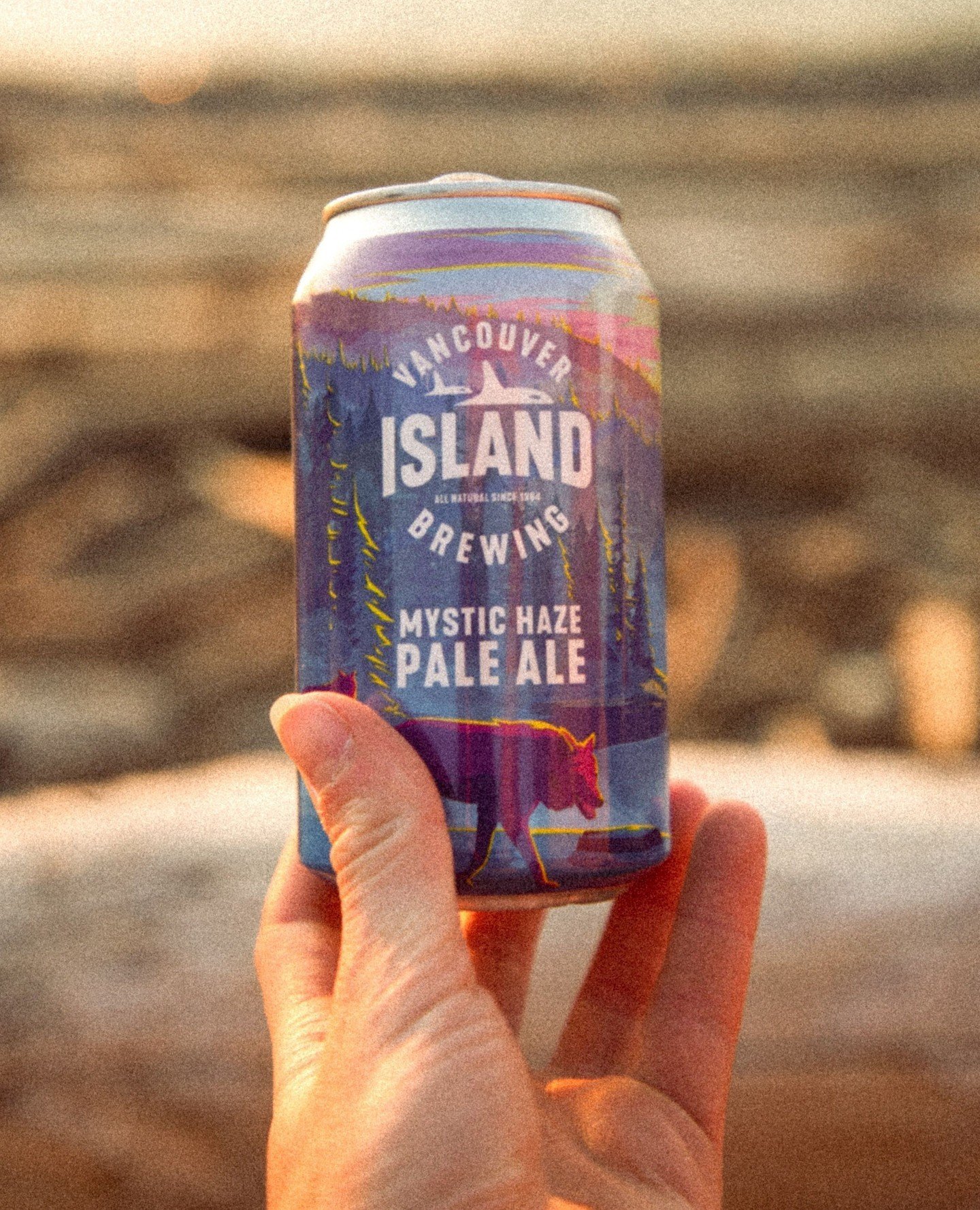 Who let the wolves out? 🌕🐺⁠
Crack open a can of Mystic Haze Pale Ale under the full moon with your pack tonight. ⁠
Now available at BCL in 8 packs.  Great Beer.  Better Value.