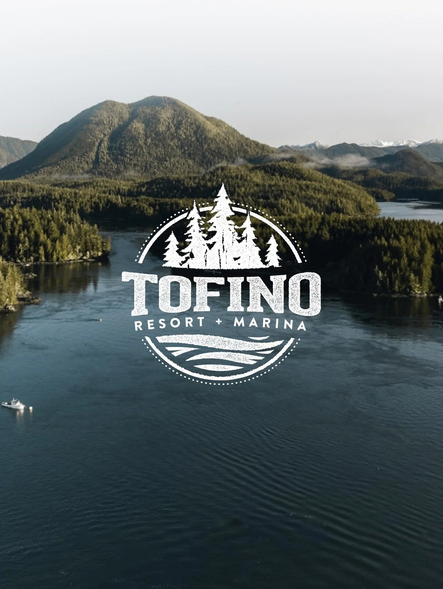 As part of our Golden Can campaign with @psf.ca, we&rsquo;re proud to highlight @tofinoresortandmarina&mdash;your launch point for world-class fishing adventures on the beautiful West Coast. From fully guided charters targeting salmon, halibut, lingc