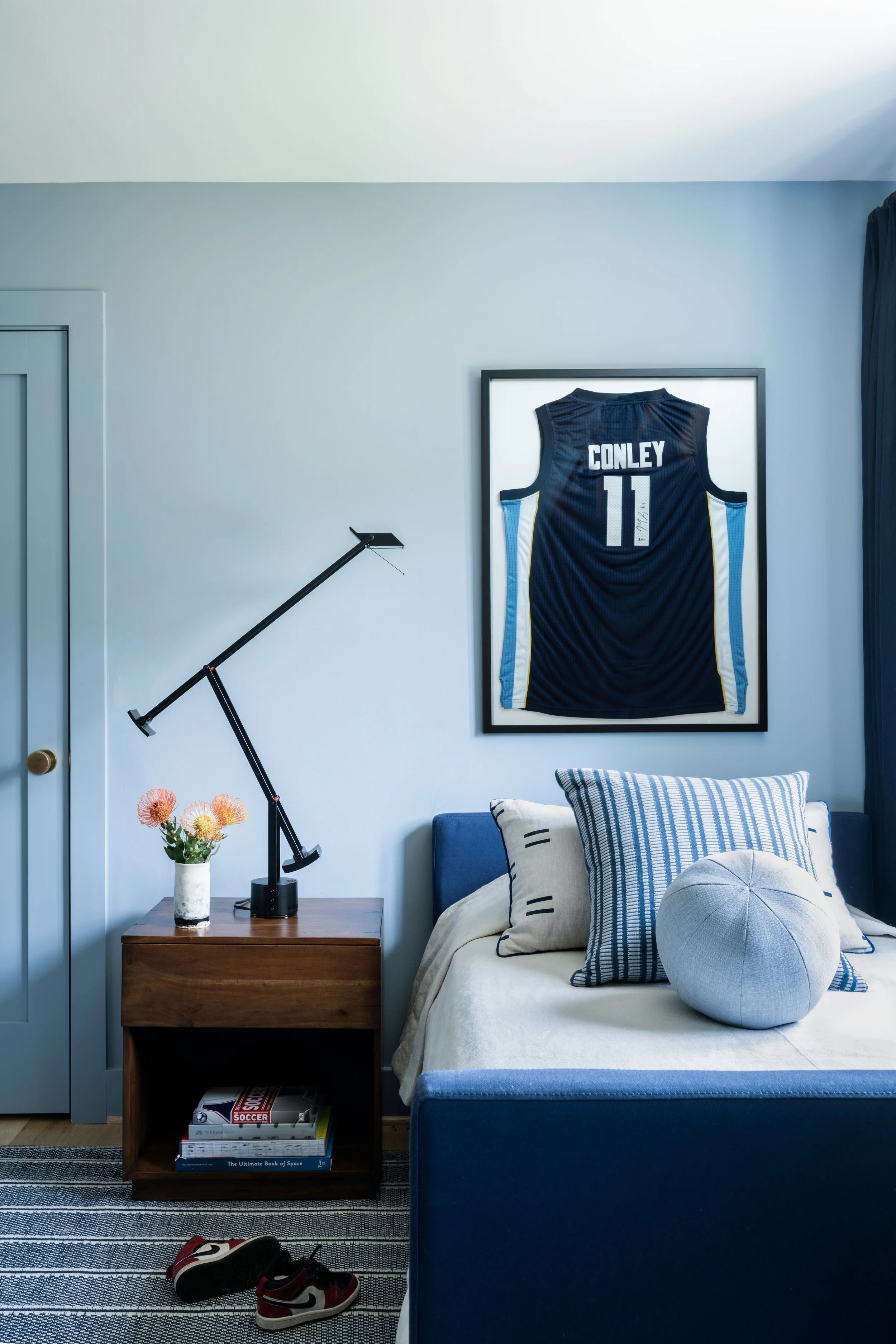 Boys_room.jpg