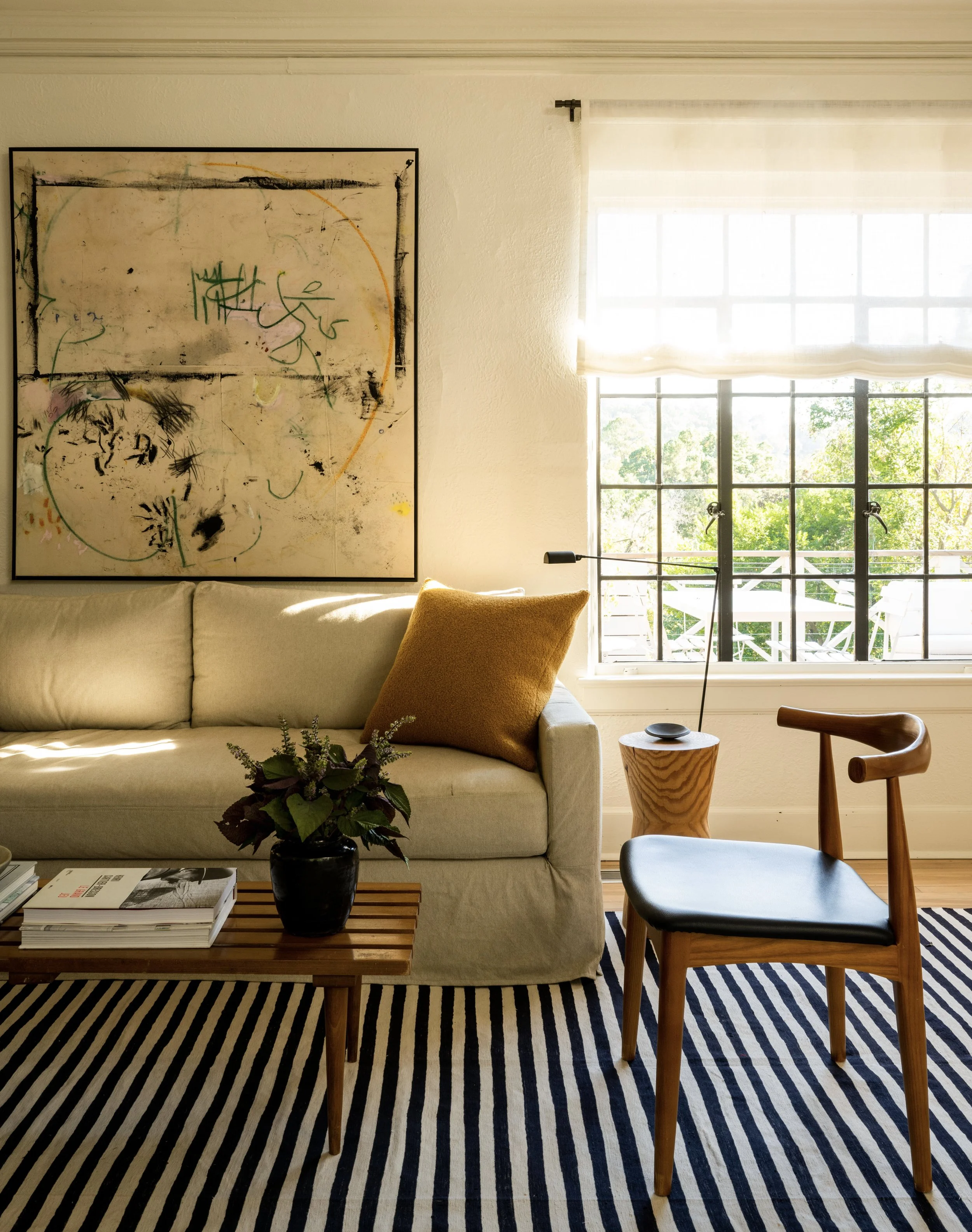 Still_Johnson_Overlook_Living_room2.jpg