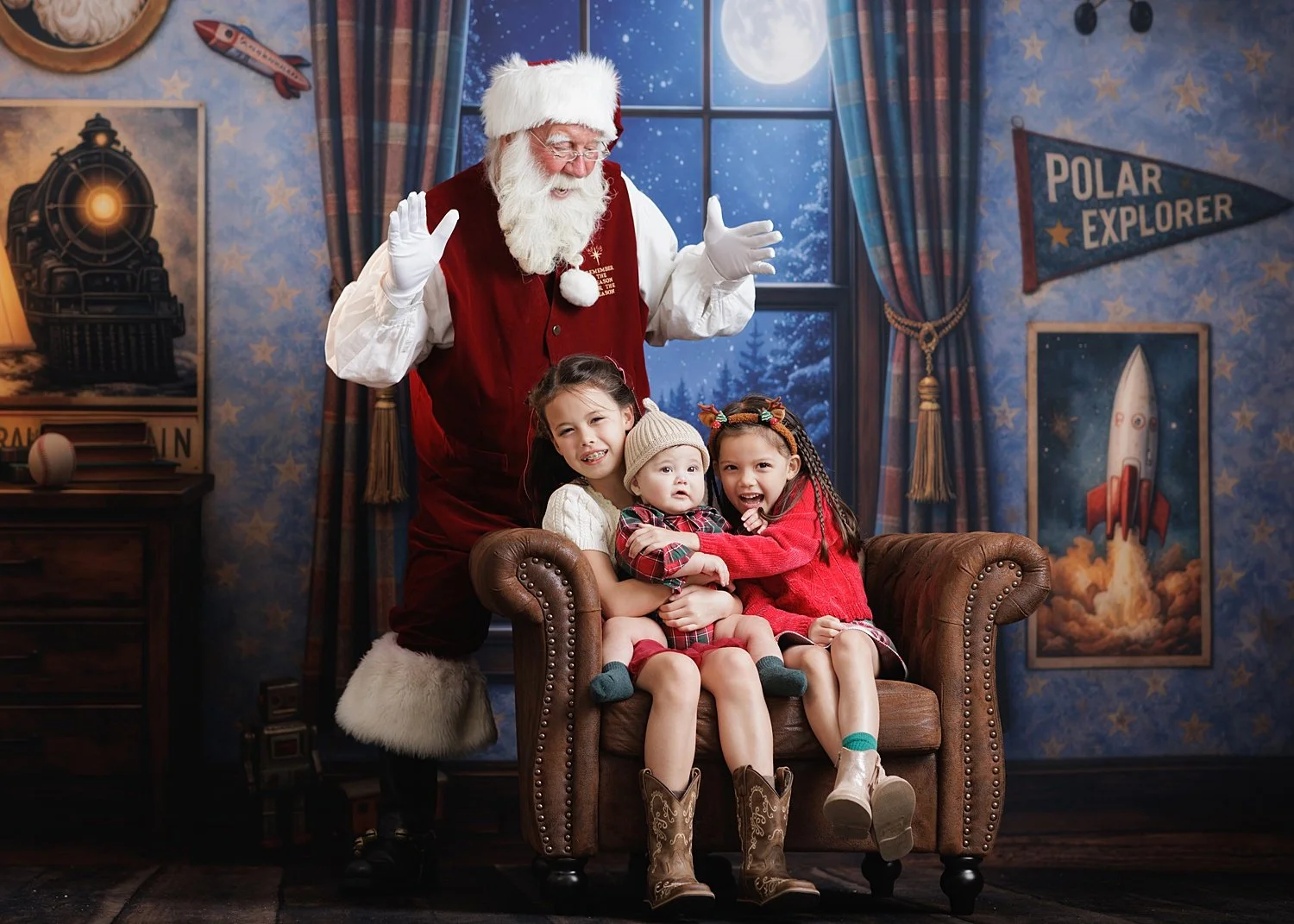 Unwrap the Magic! 2026 DFW Santa Mini Sessions are Coming!