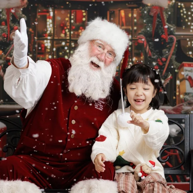🎅 A Look Back at Our 2025 Dallas Santa Mini Sessions ✨