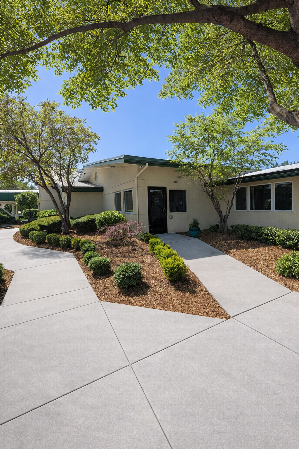 69e8937c4a205ce940f859bb_Sycamore Ext Leasing Office.png