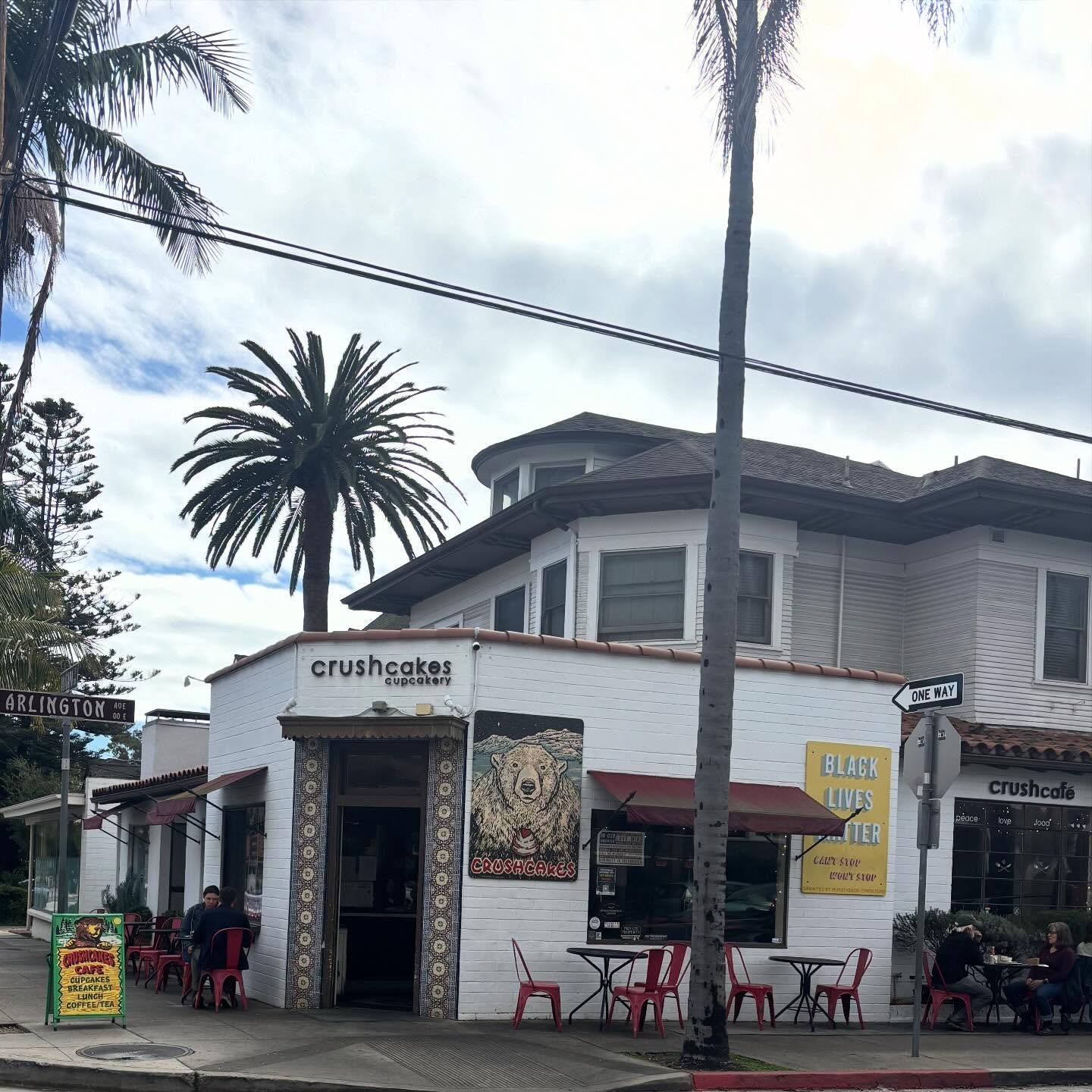 If you still support Trump, Ice and these terrible murders of American Citizens at the hands of the US government, this is not the place for you. Crushcakes is a sanctuary space and we would like to keep it that way. Lots of love to those fighting in