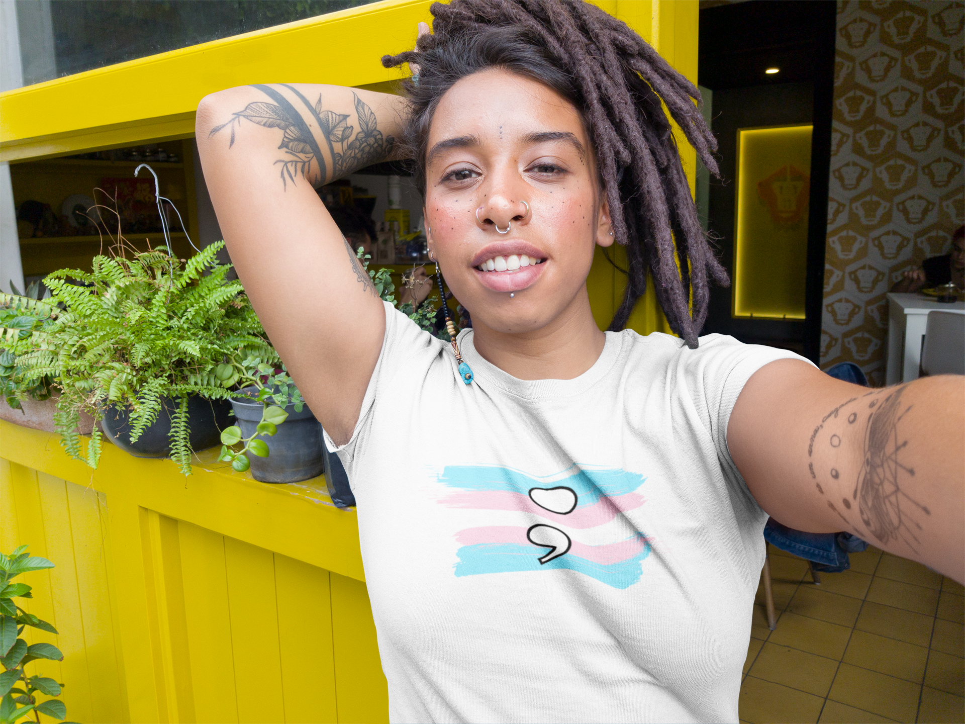PauseTrans_femalewhiteshirt.png