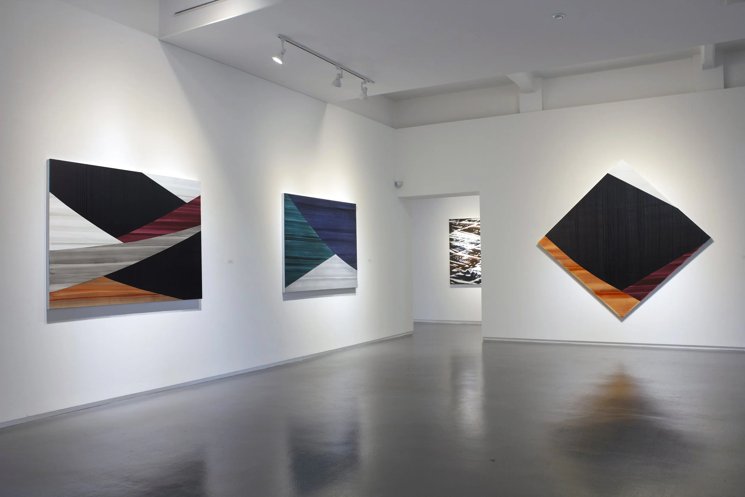 Installation view of FULL CIRCLE AND THE DIAMOND SERIES at Sundaram Tagore Gallery Singapore 2021