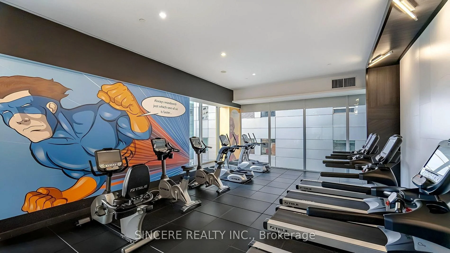 125 Peter St 1811 C12470307_35.jpg