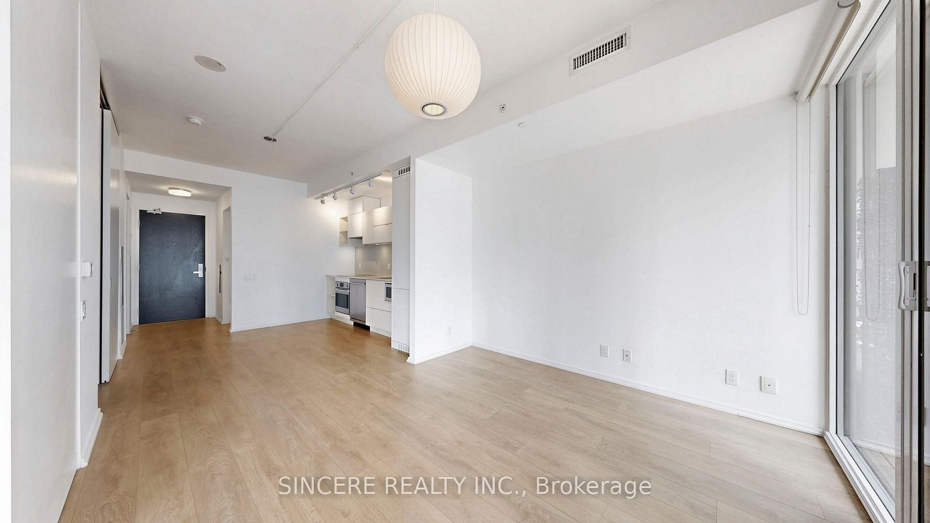 125 Peter St 1811 C12470307_9.jpg