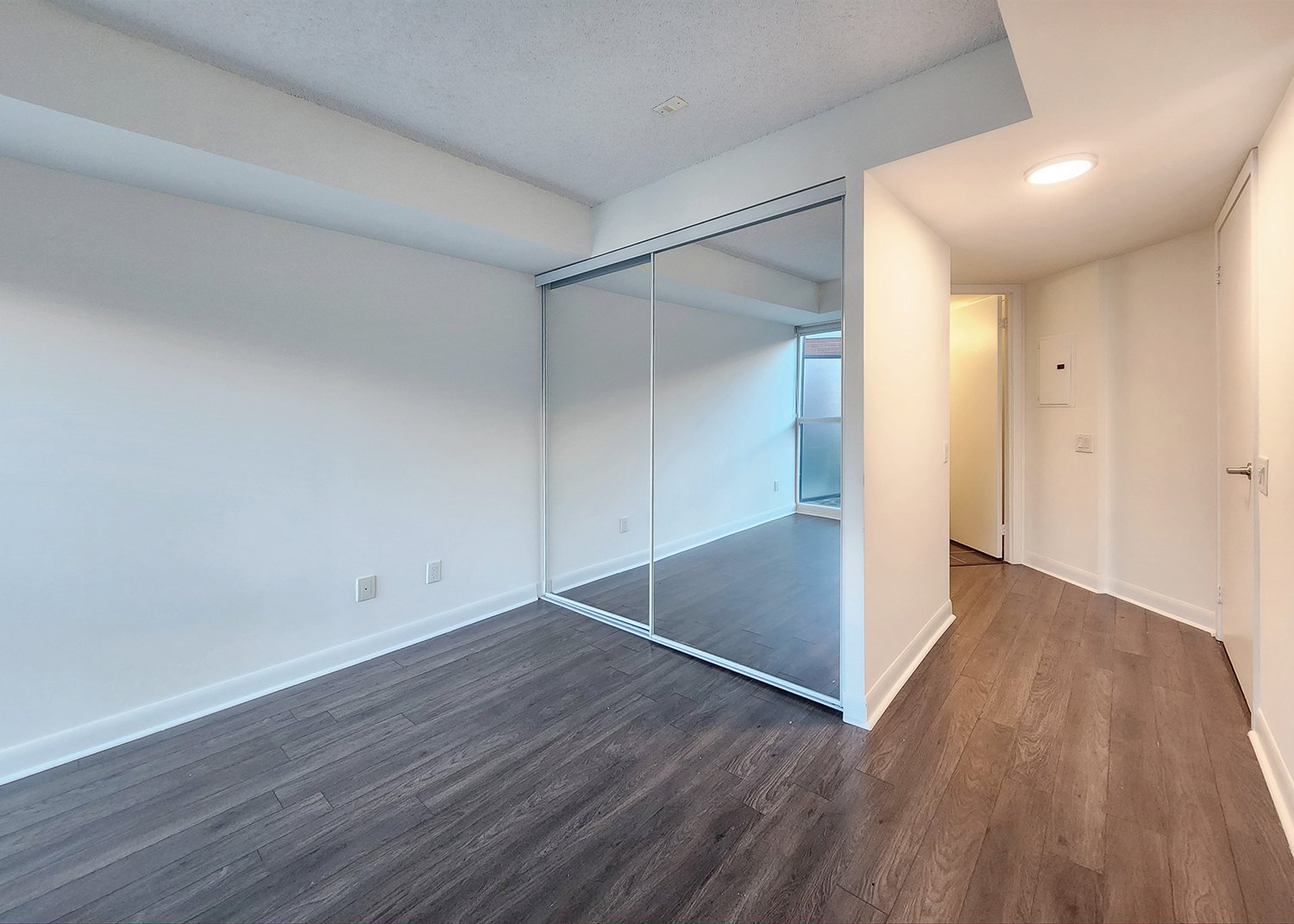 10 Bedroom 525 Wilson 640.jpg