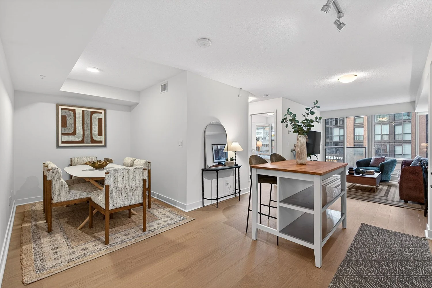 295_adelaide_street_west_306-05.jpg